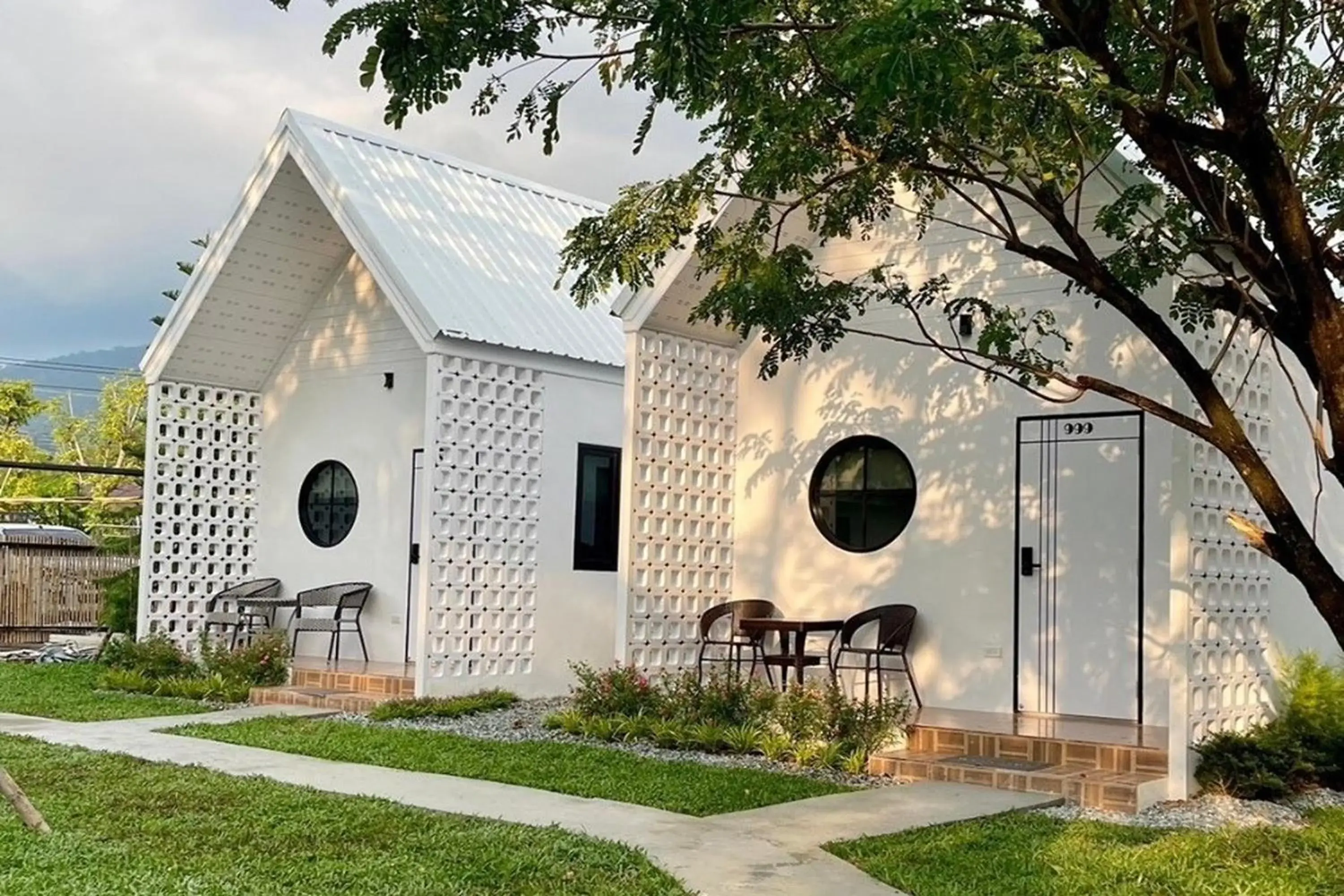 Property building in It my life cafe x camp Property building in It my life cafe x camp