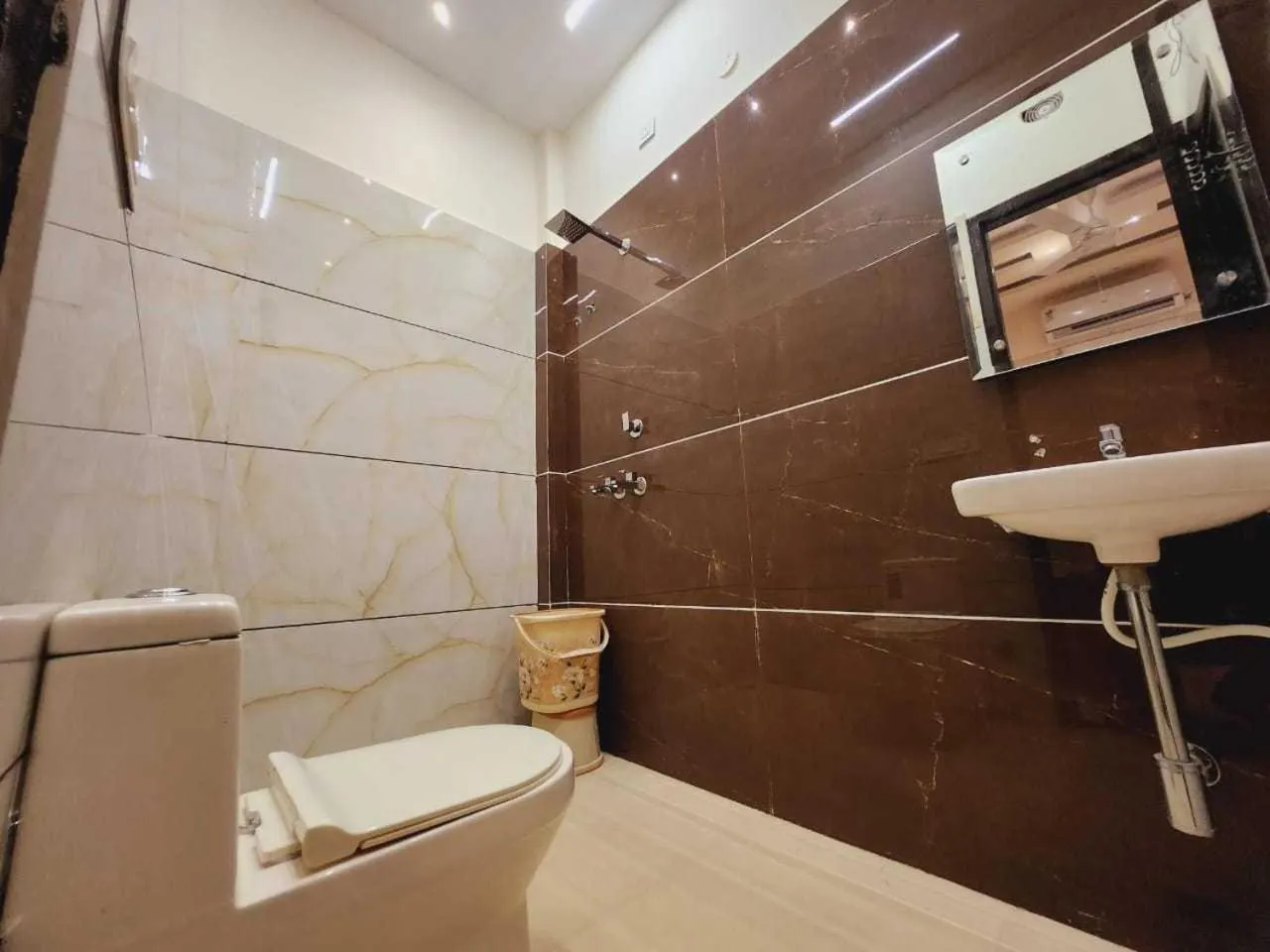 Bathroom in Hotel O MG HOTEL