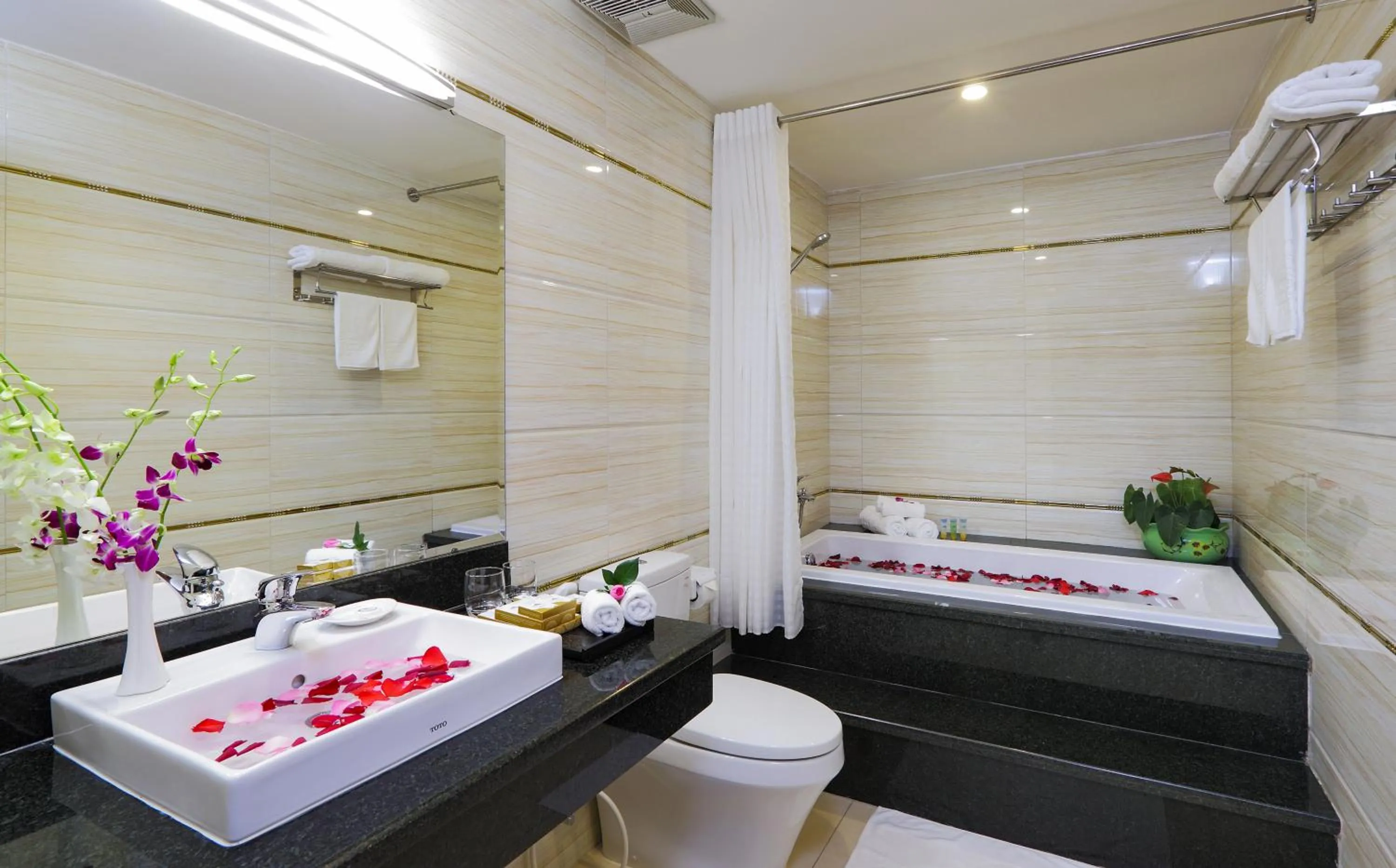 Bathroom in Ocean Pearl Hotel Phu Quoc