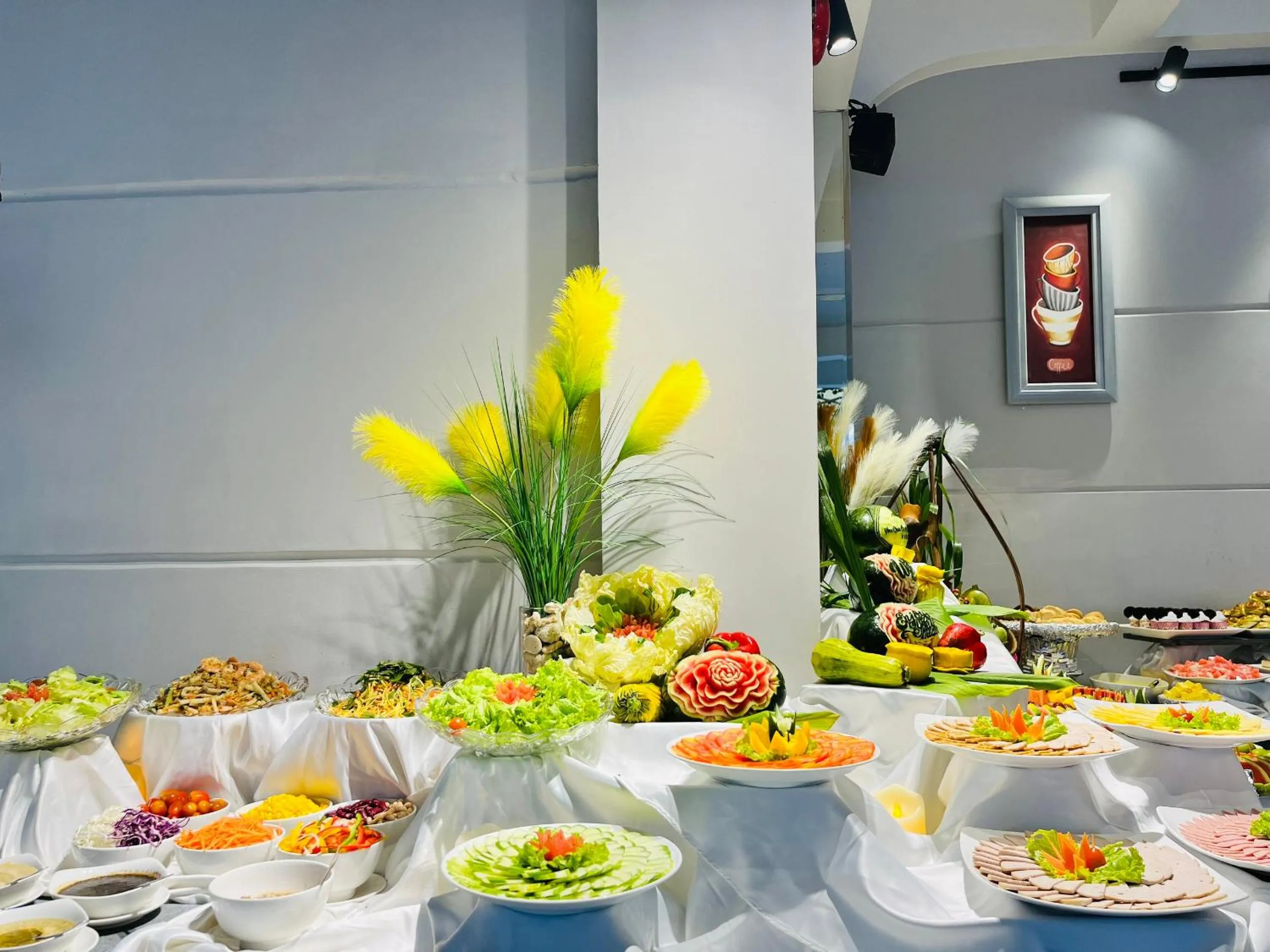 Food and drinks in Ocean Pearl Hotel Phu Quoc