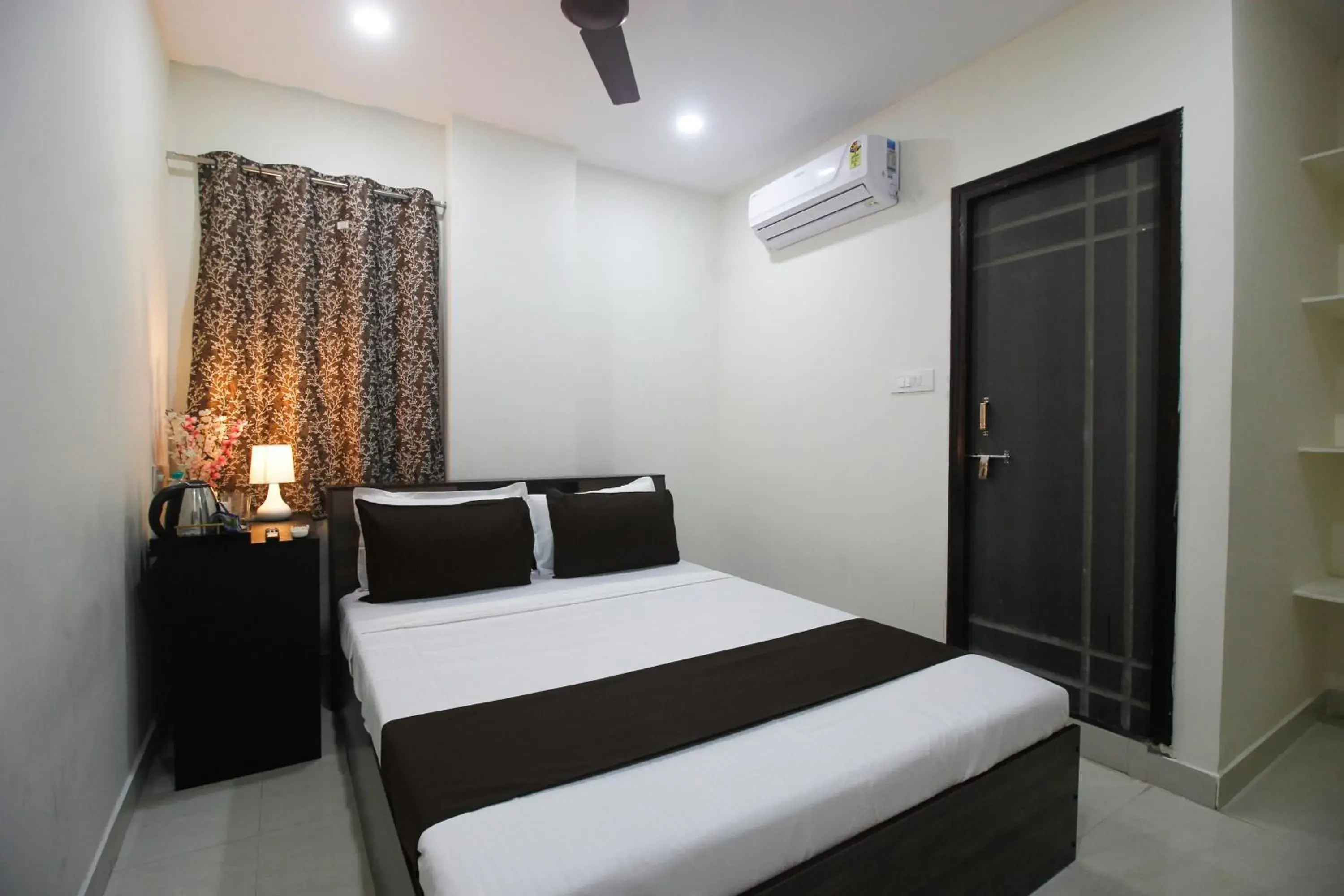 Bedroom, Bed in Collection O Stayo Bedroom, Bed in Collection O Stayo