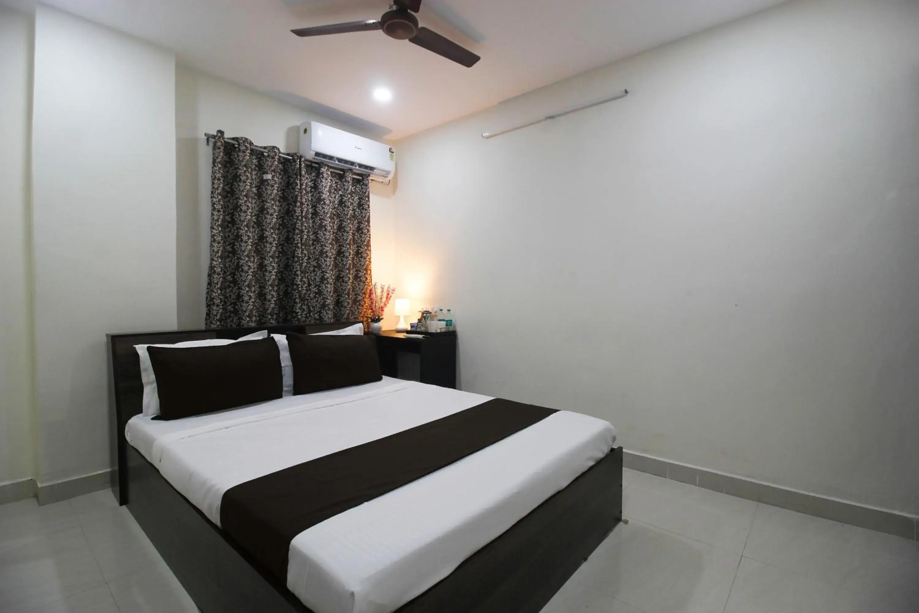 Collection O Stayo Collection O Stayo