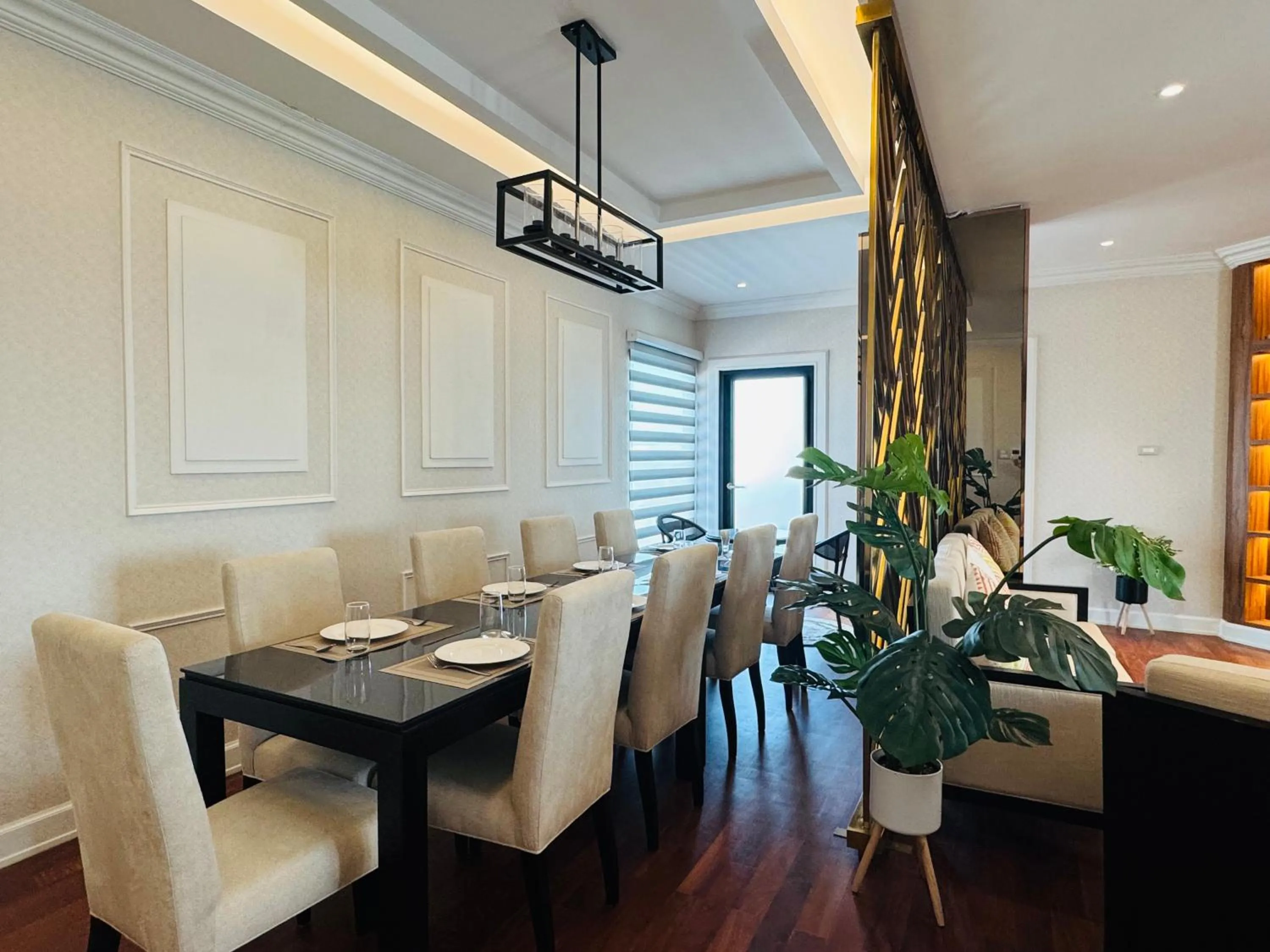 Dining area in Mintra Hotel Vientiane