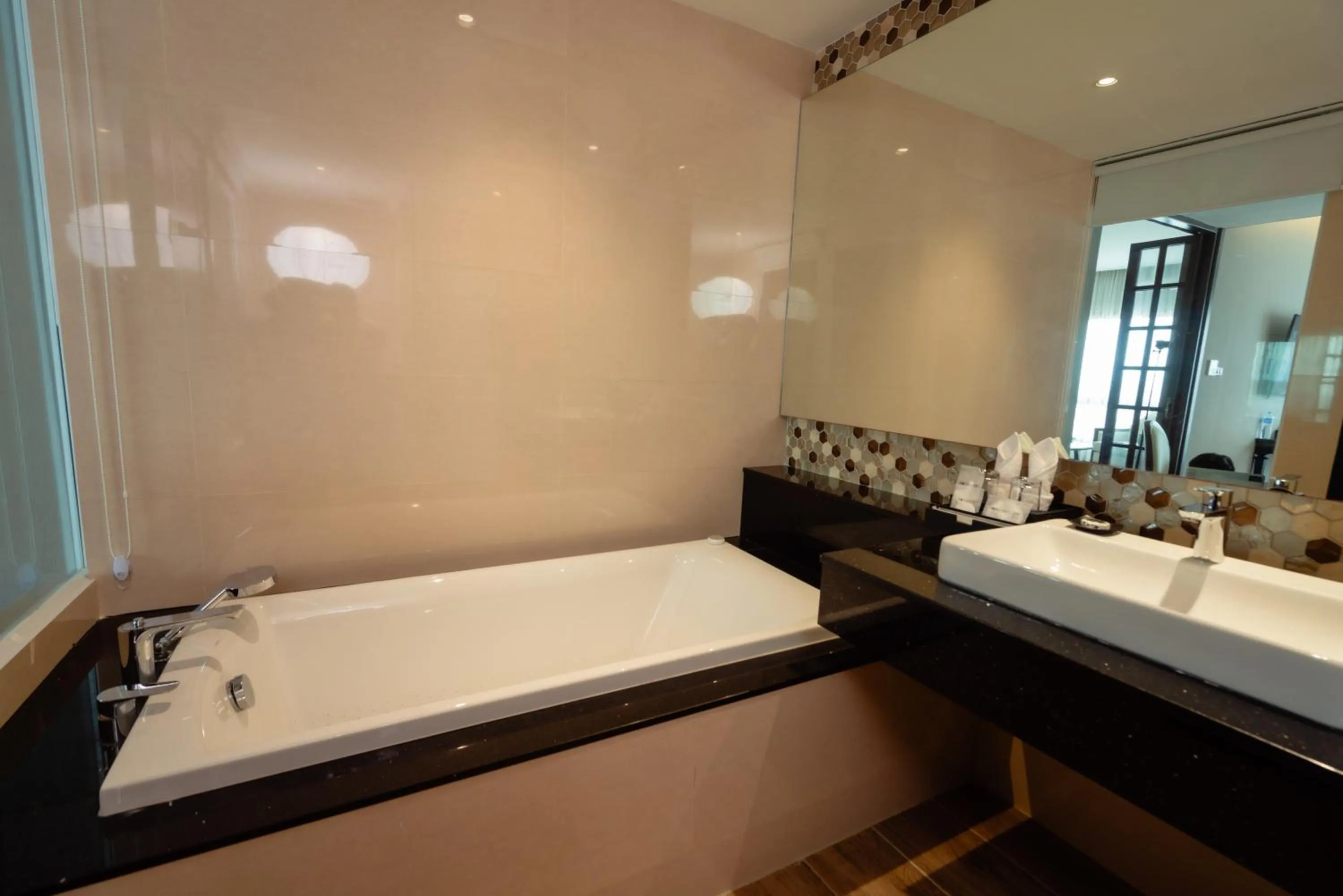Bathroom in Mintra Hotel Vientiane