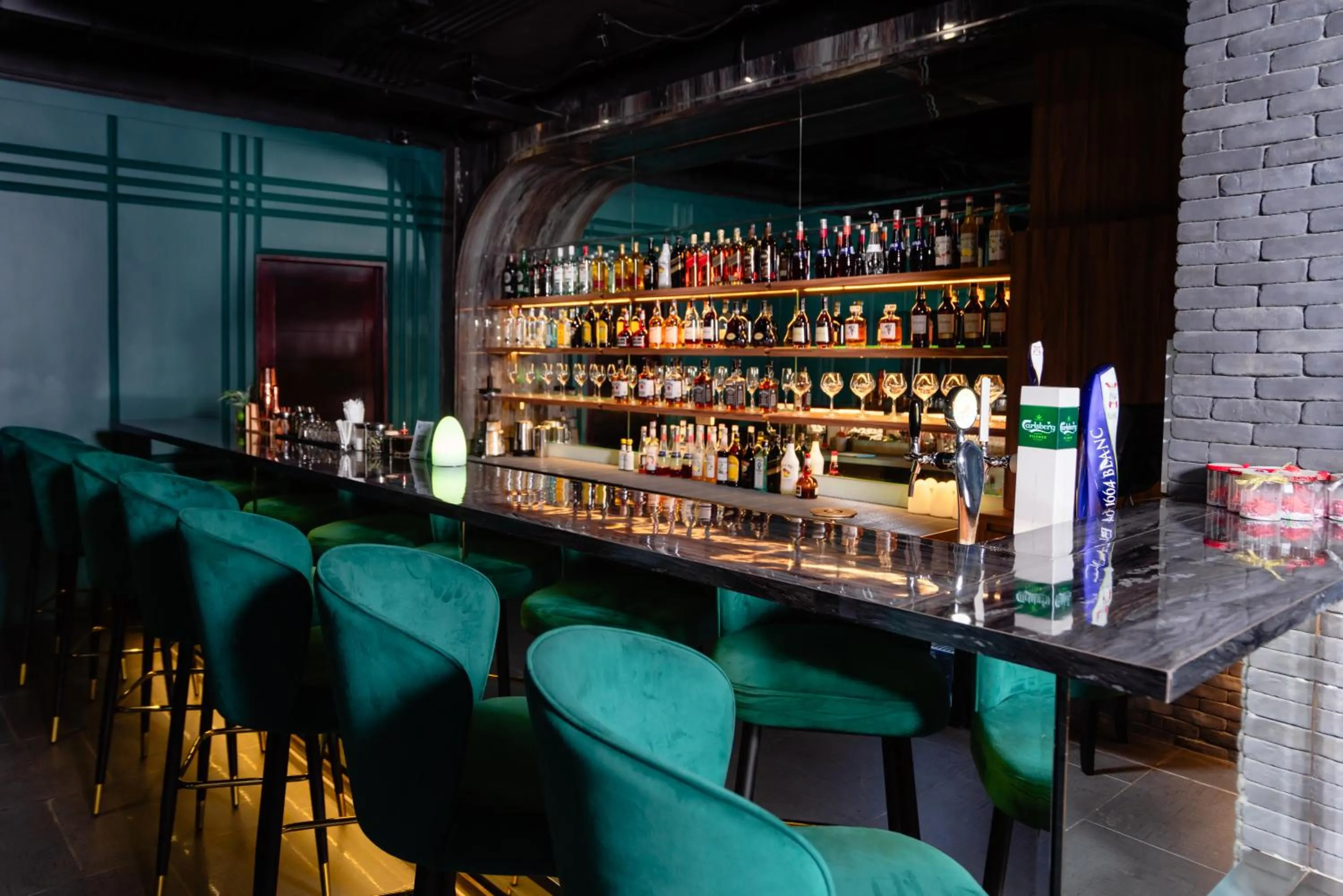 Lounge or bar in Mintra Hotel Vientiane