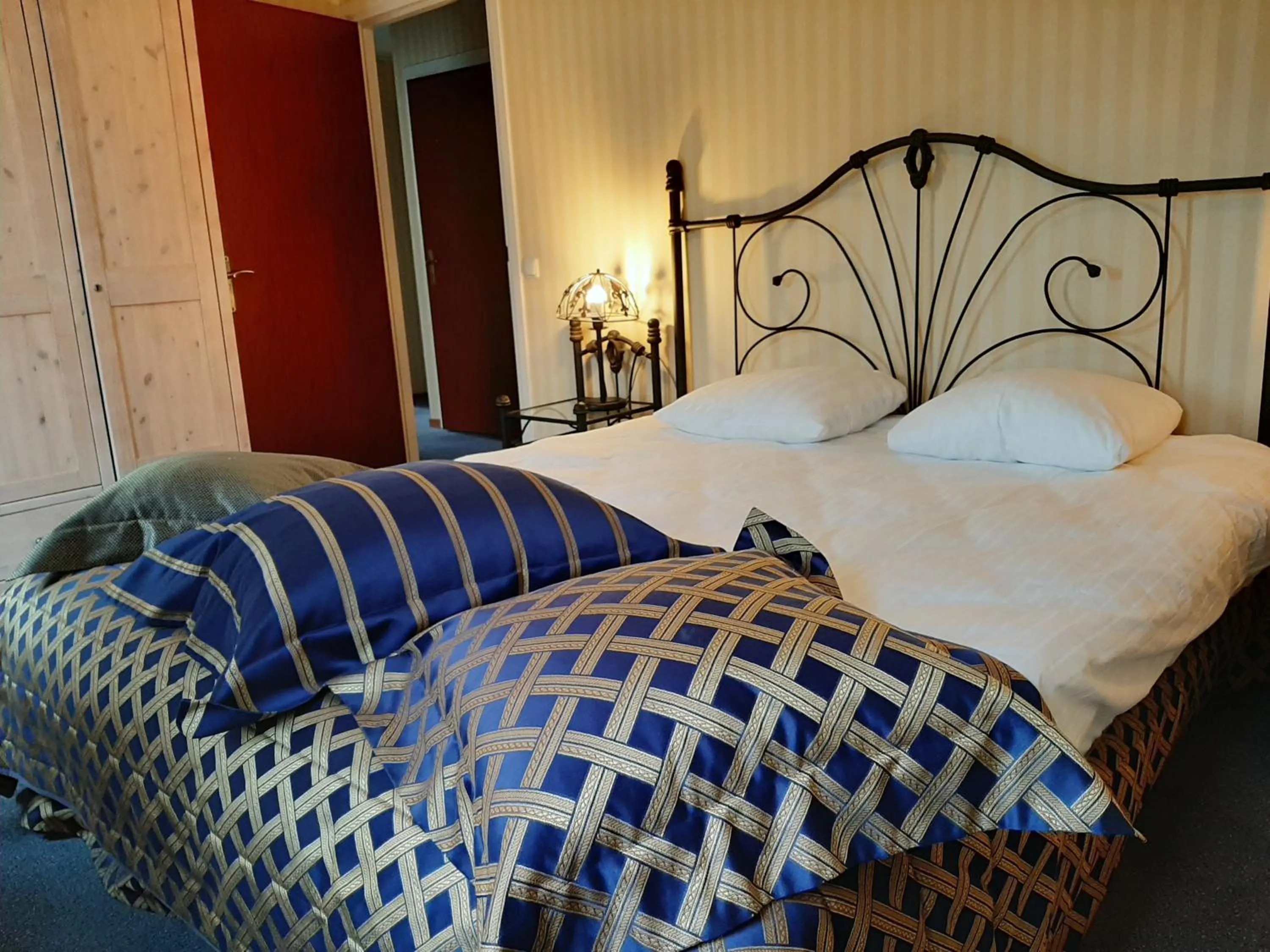 Bed in Restaurant Oolderhof BV