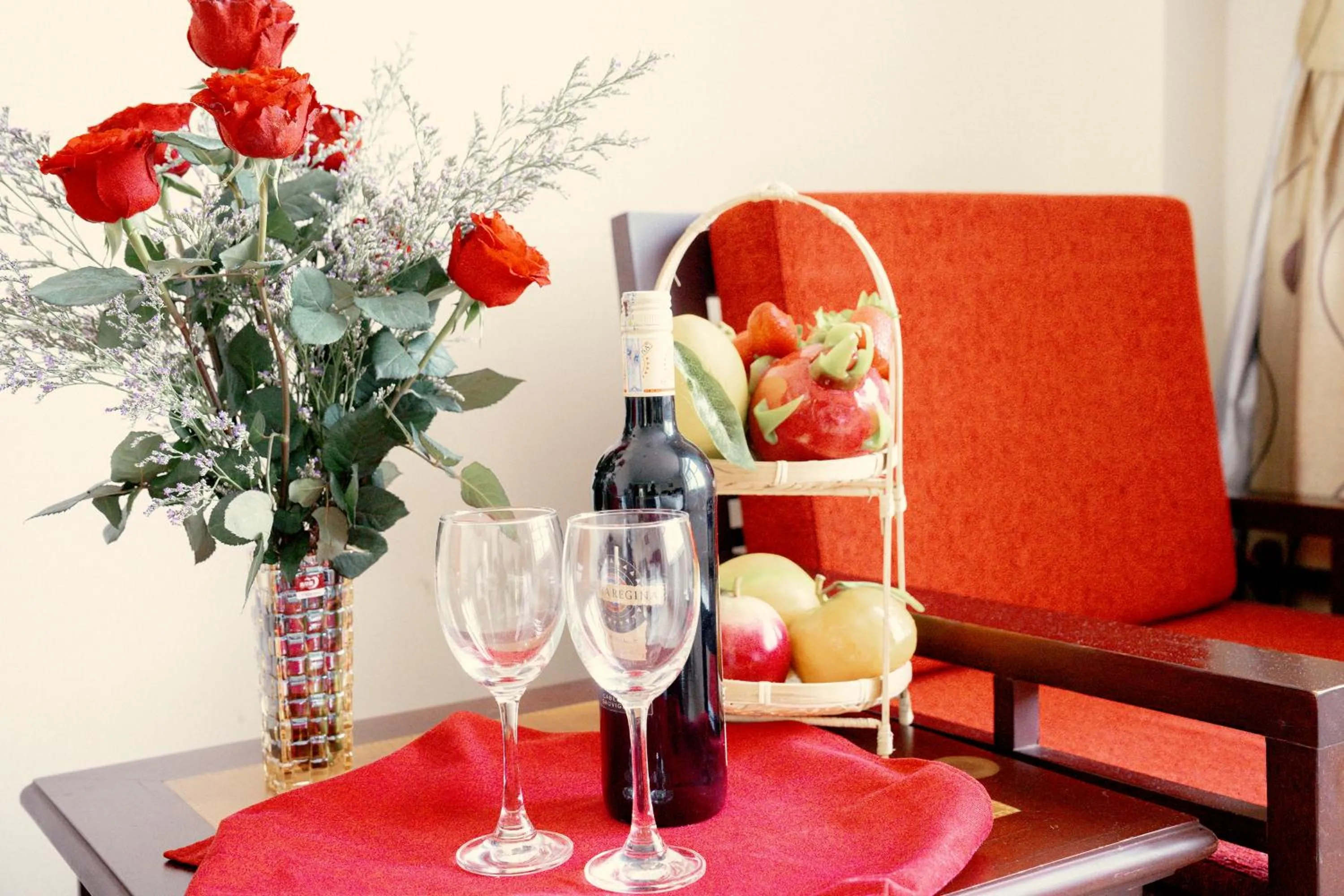 Living room in Hung Long Harbour Hotel