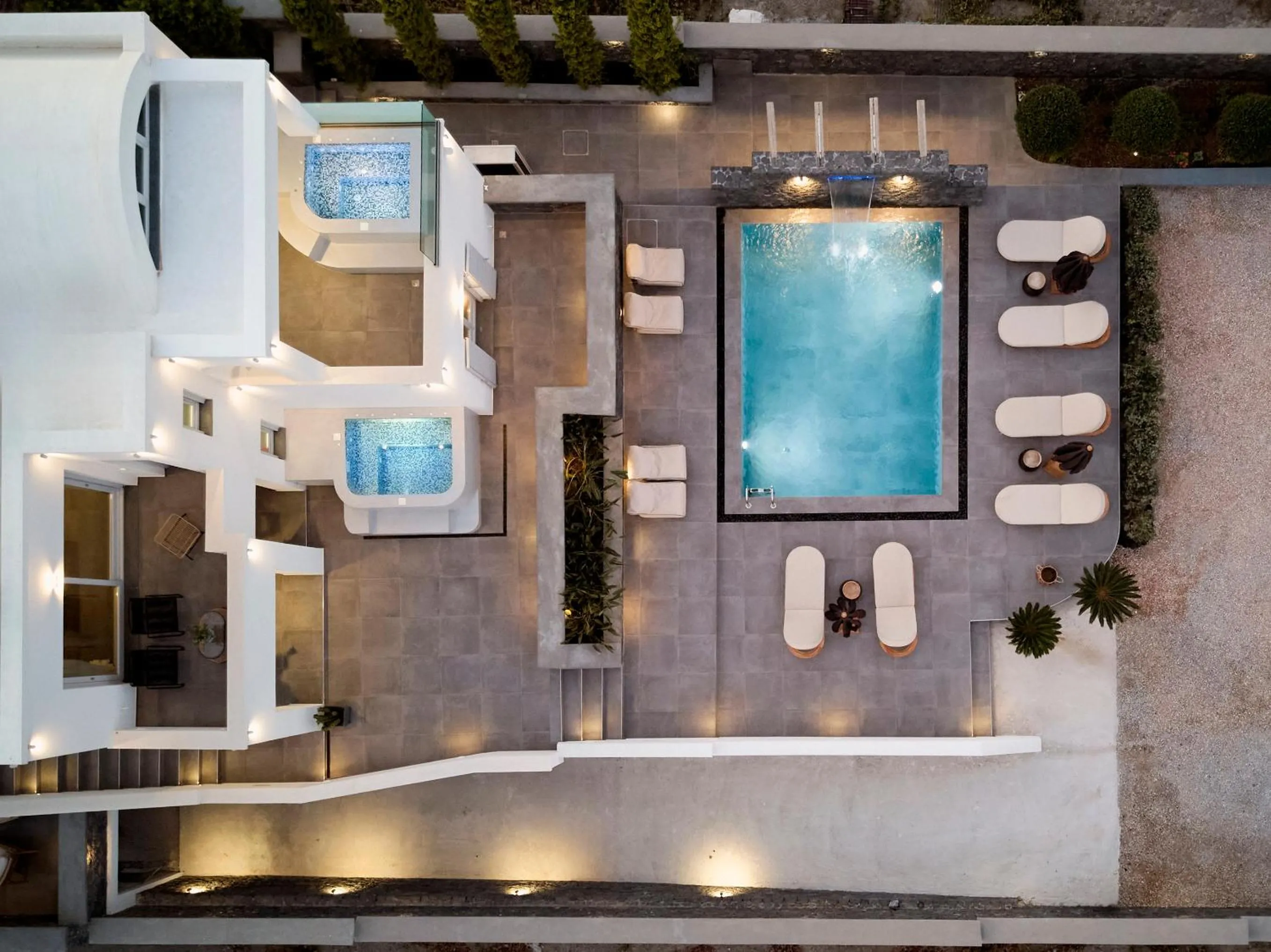 EPICENTER LUXURY RESIDENCE