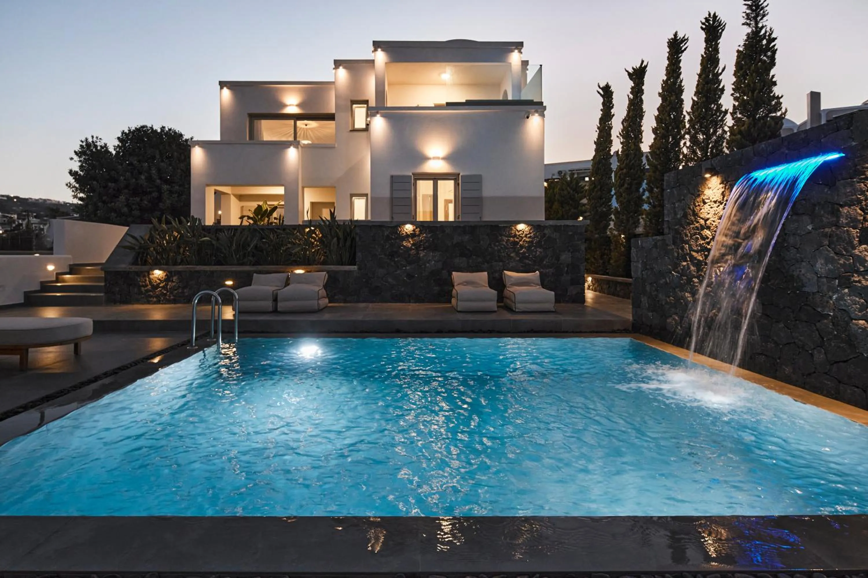 EPICENTER LUXURY RESIDENCE