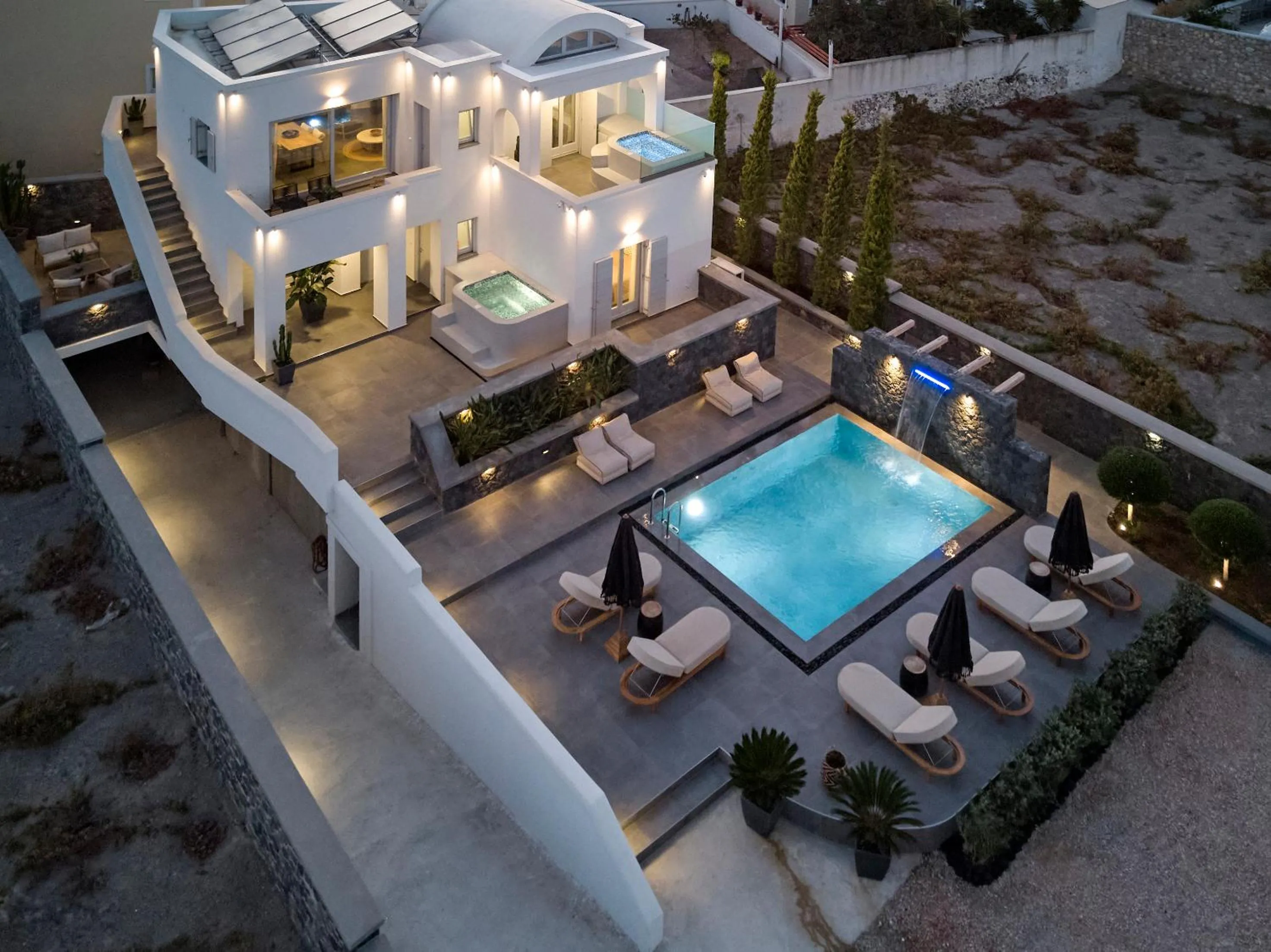EPICENTER LUXURY RESIDENCE