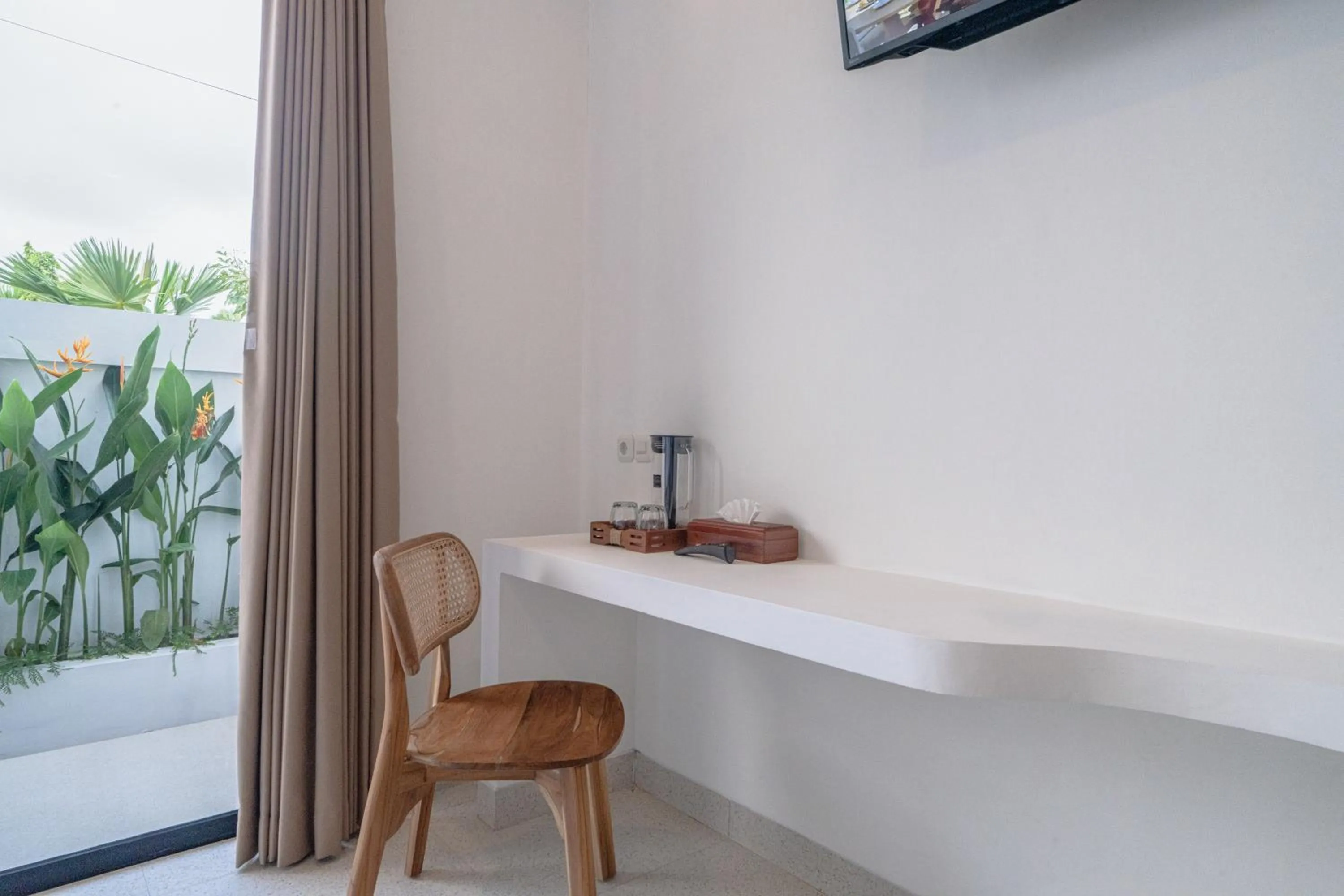 TV and multimedia in The Simore