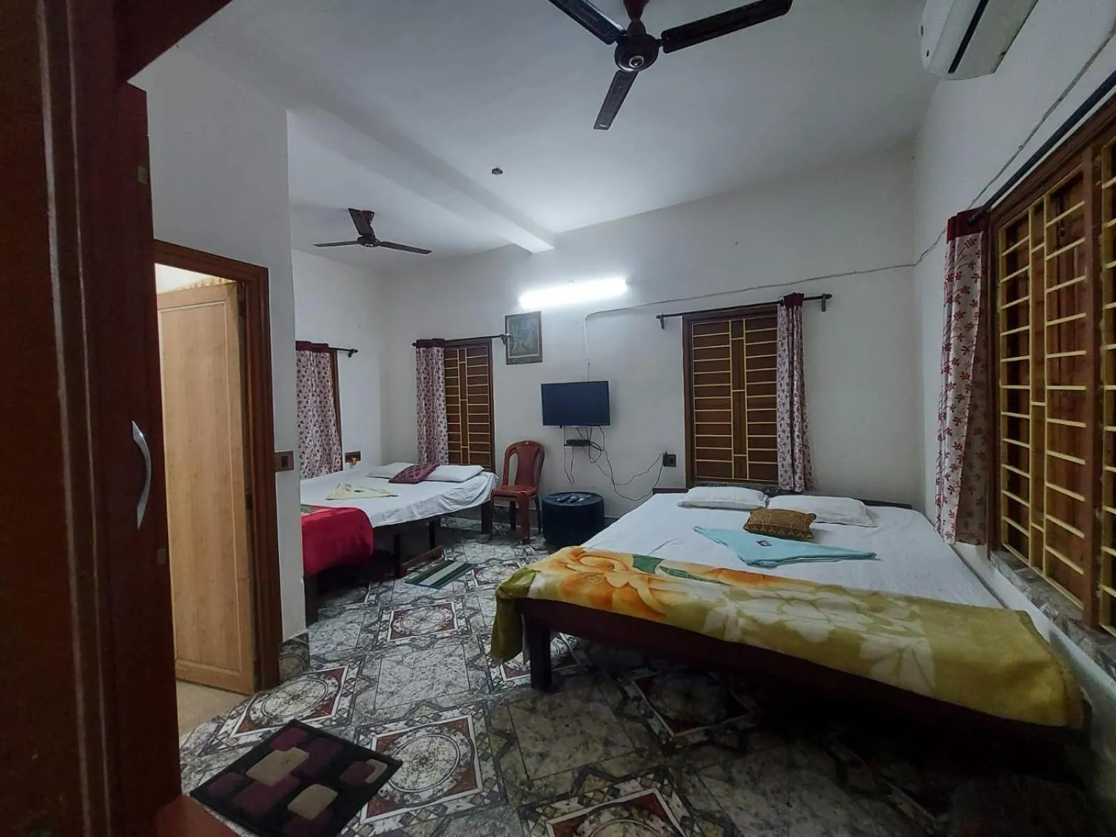 Bedroom, Bed in Rajlaxmi Resort - Pure Veg