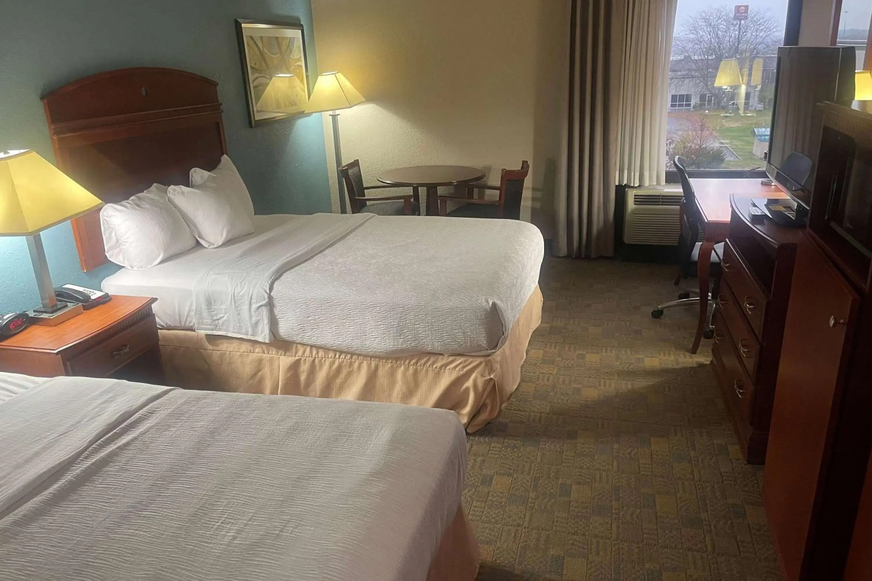 Photo of the whole room, Bed in The Best Western Plus Dayton Northwest