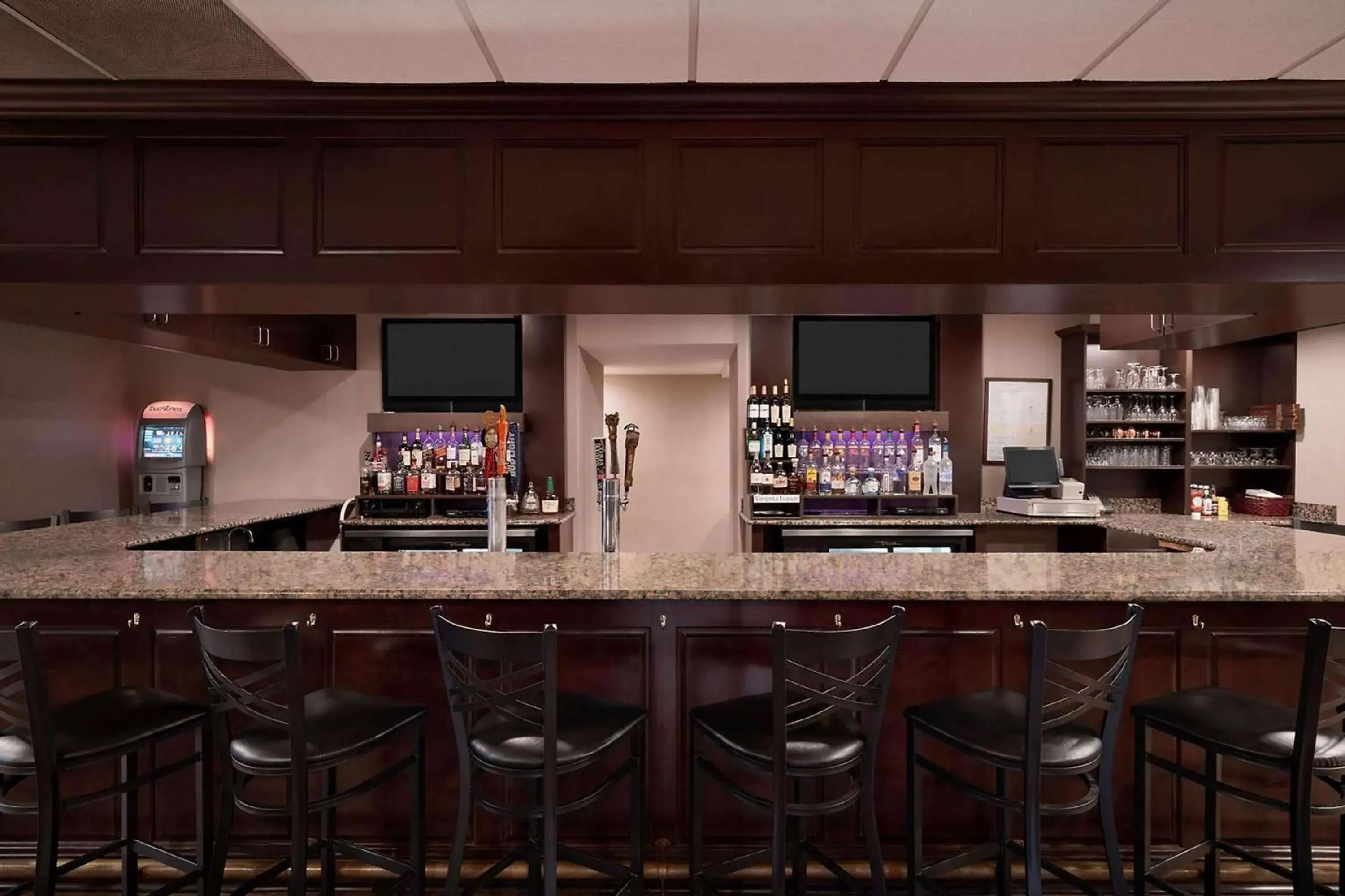 Lounge or bar in Days Inn by Wyndham Culpeper Lounge or bar in Days Inn by Wyndham Culpeper
