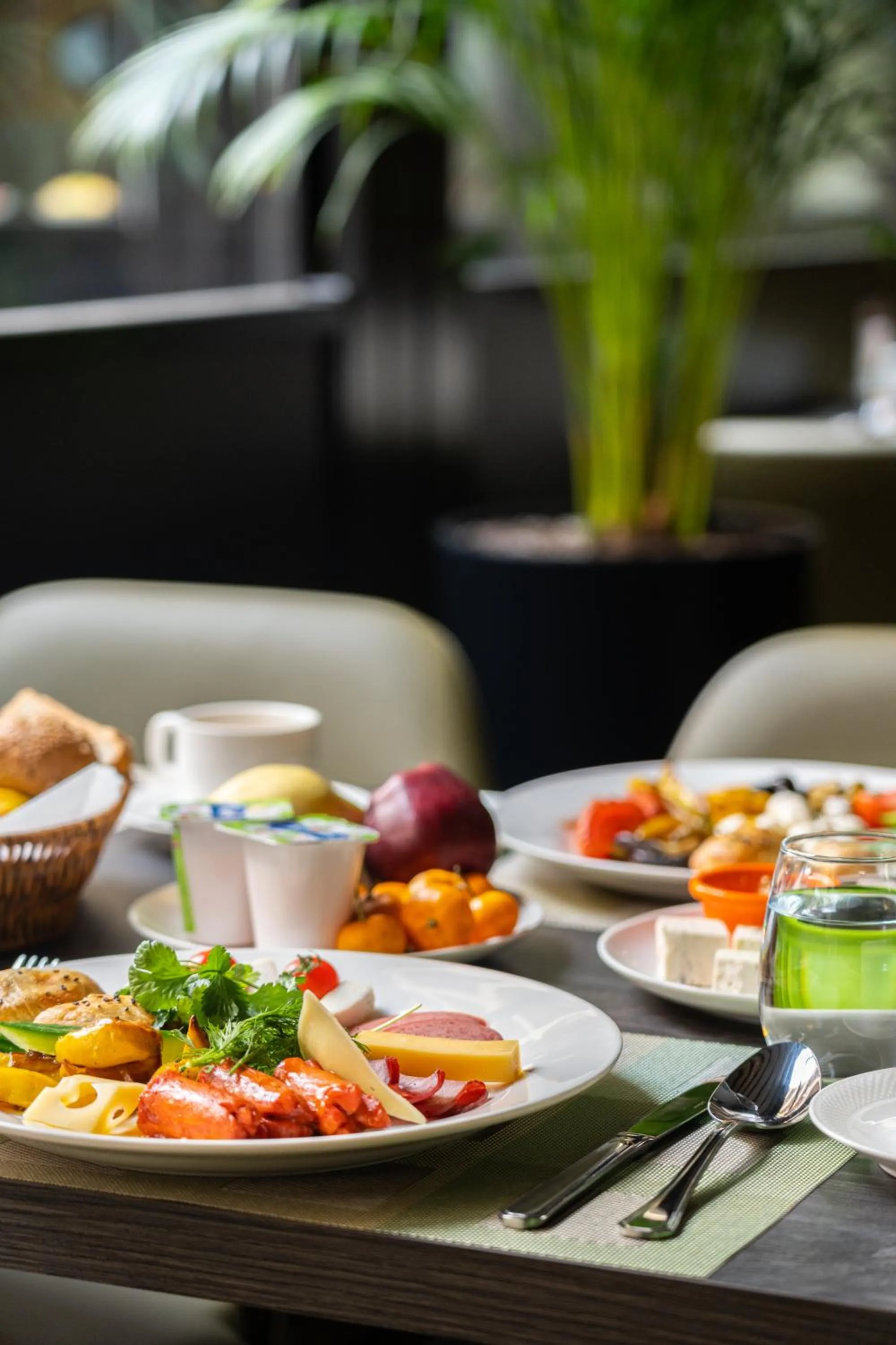 Food and drinks in Ramada Encore by Wyndham Tashkent