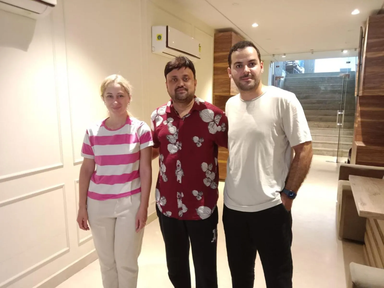 Guests in HOTEL SHYAM PALACE INDIA AGRA