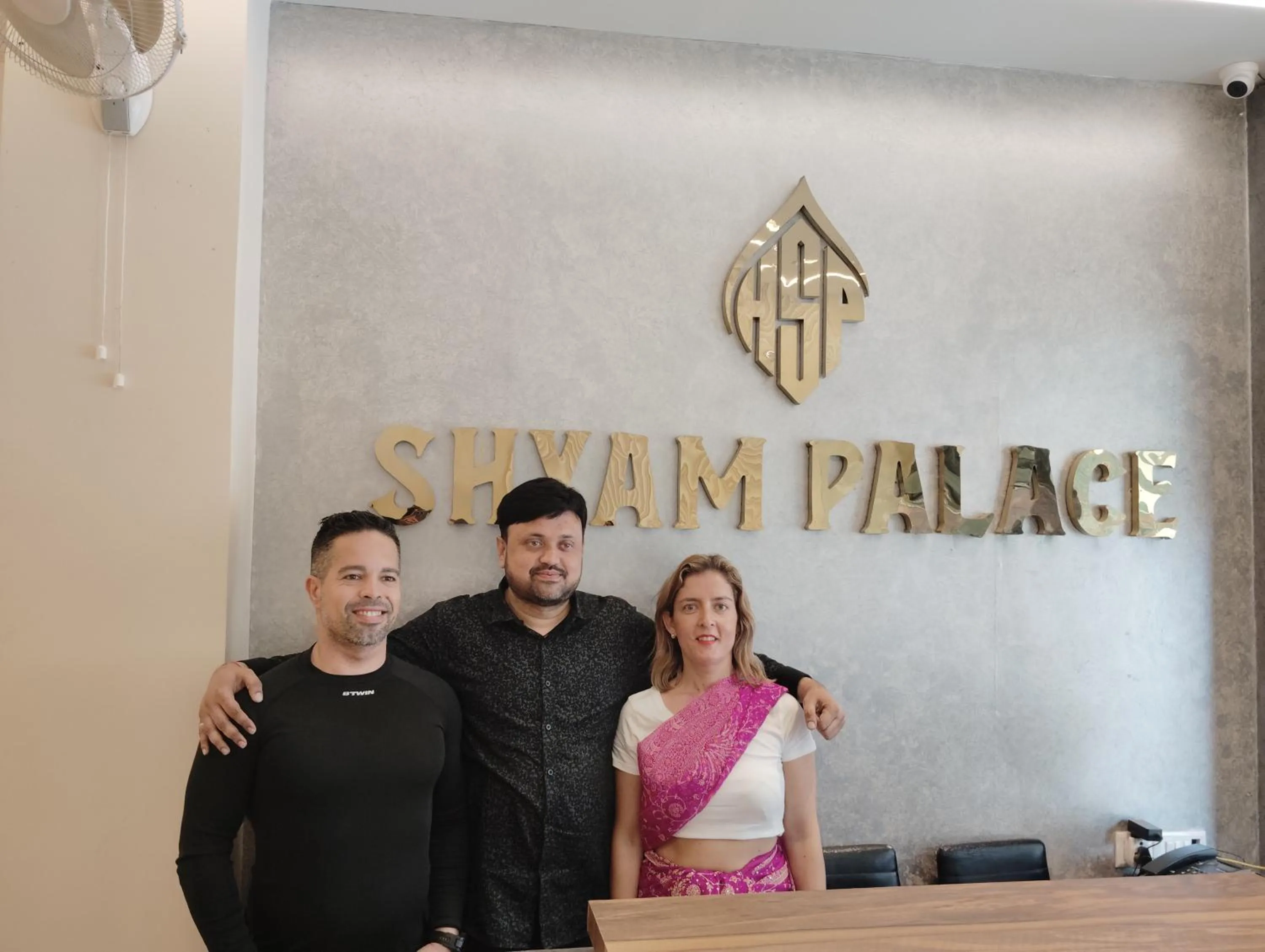 Guests in HOTEL SHYAM PALACE INDIA AGRA