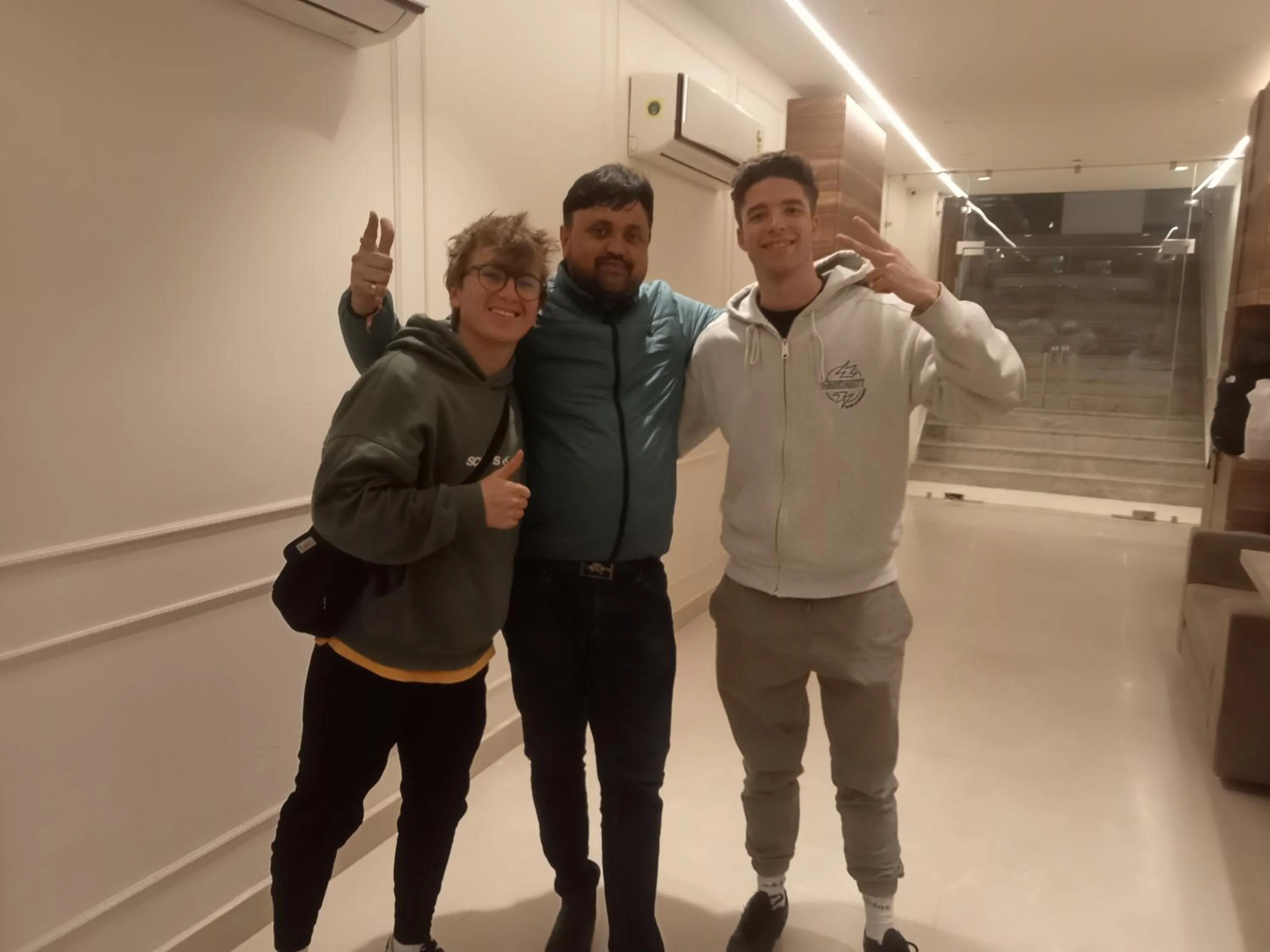 Guests in HOTEL SHYAM PALACE INDIA AGRA