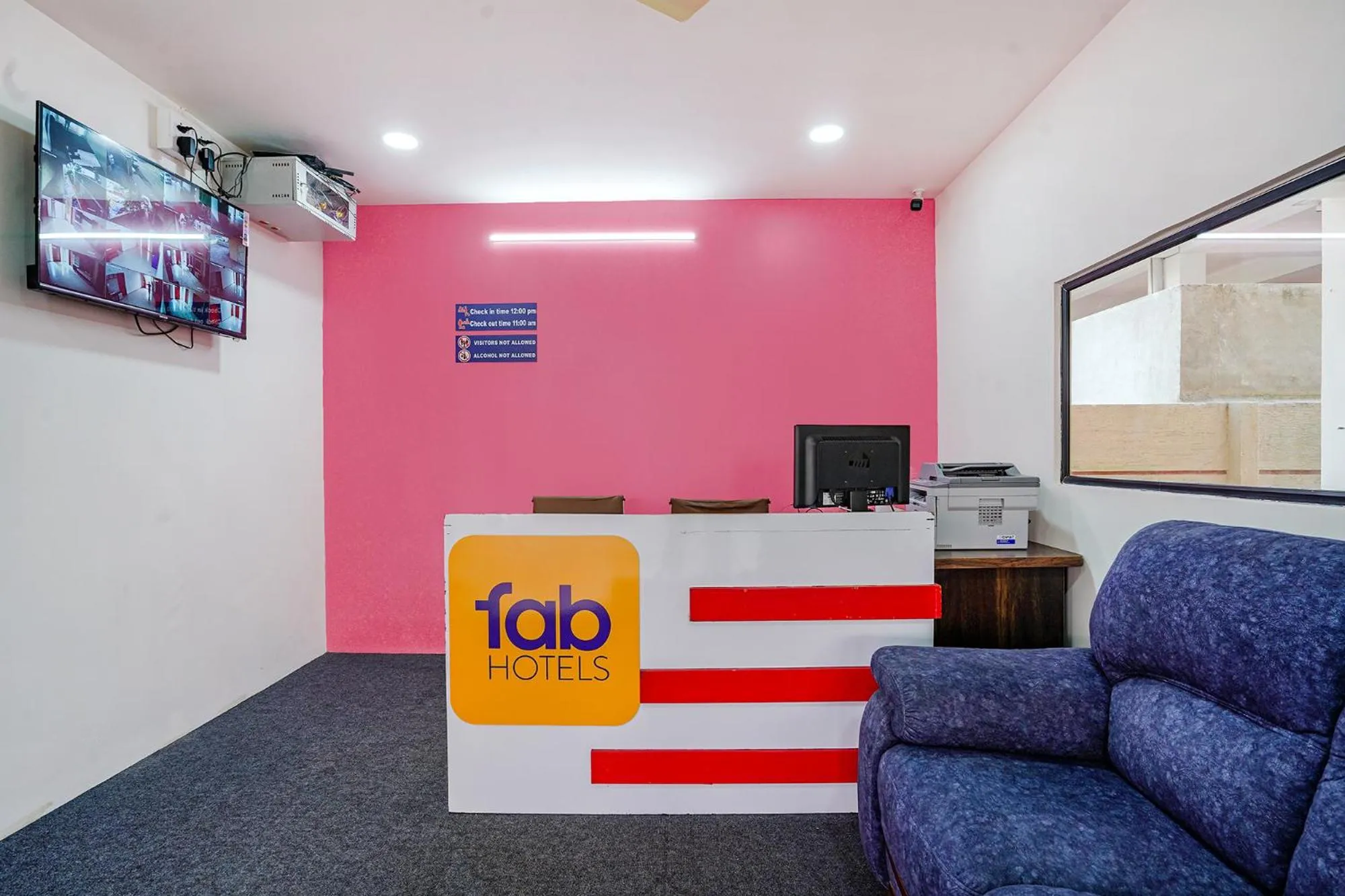 Lobby or reception in FabHotel Q Suites - Nr Kavuri Hills, Madhapur
