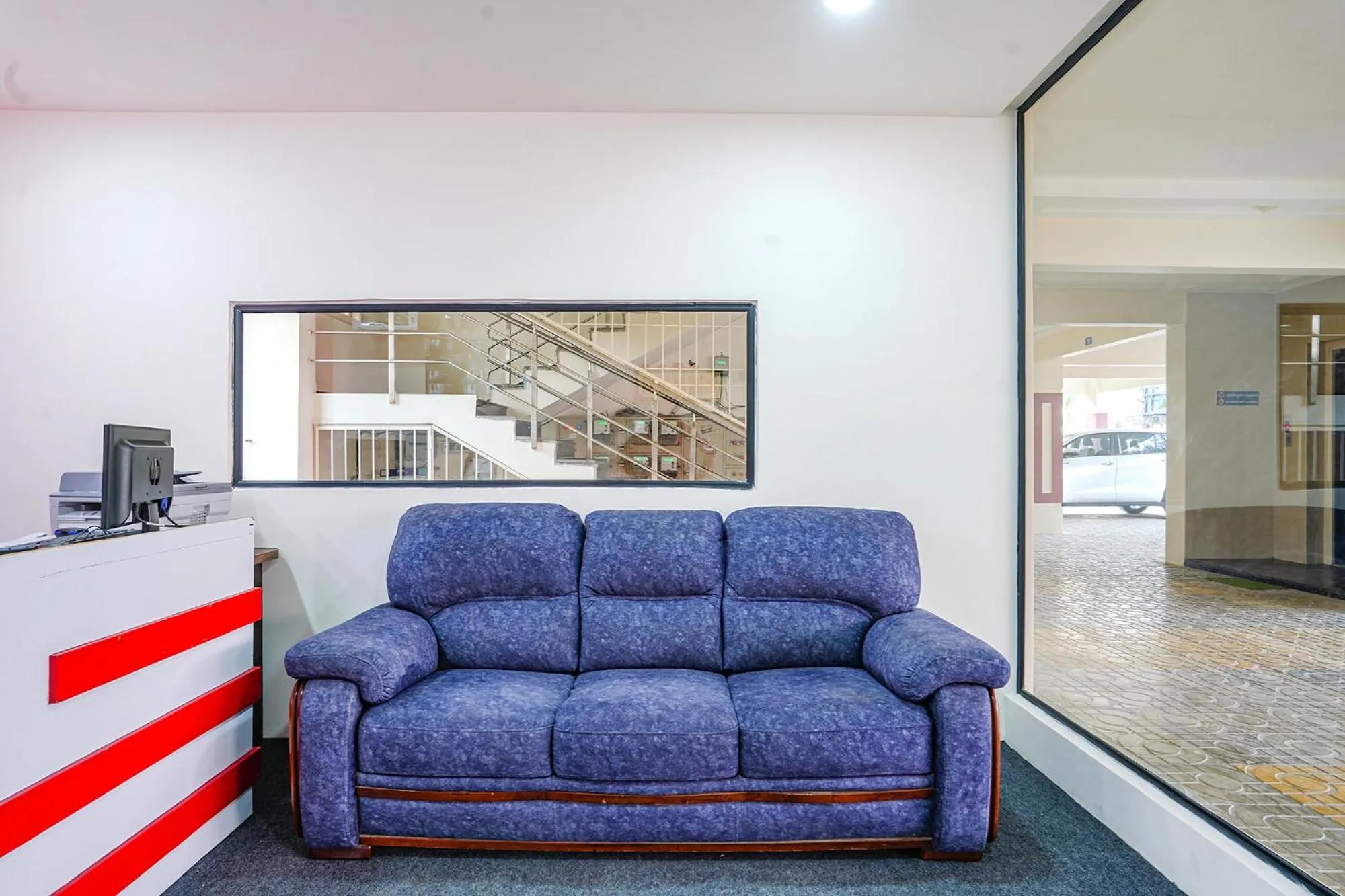 Living room in FabHotel Q Suites - Nr Kavuri Hills, Madhapur