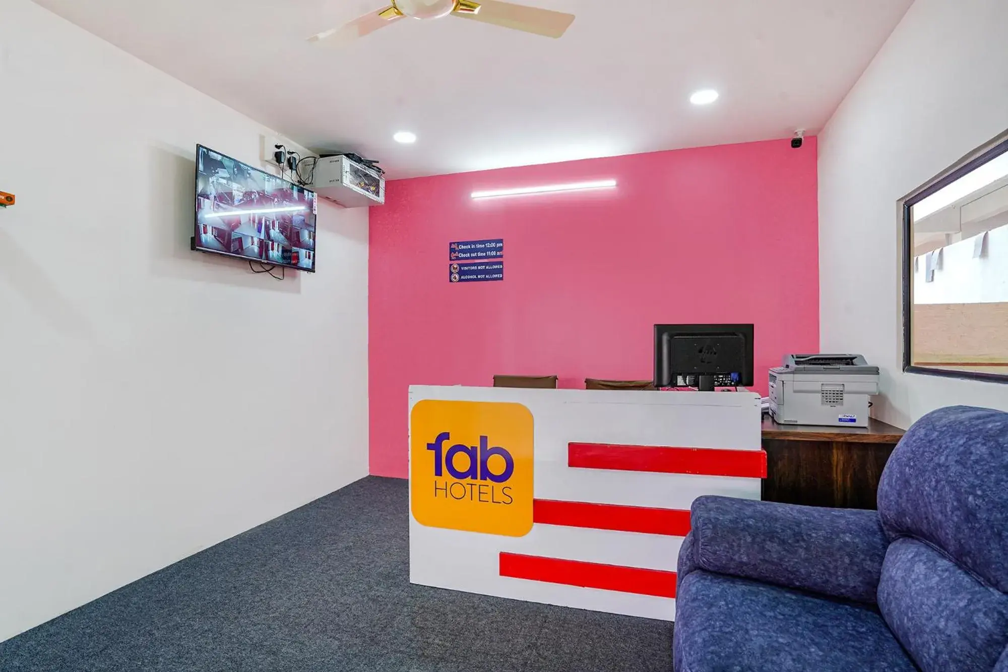 Lobby or reception in FabHotel Q Suites - Nr Kavuri Hills, Madhapur Lobby or reception in FabHotel Q Suites - Nr Kavuri Hills, Madhapur