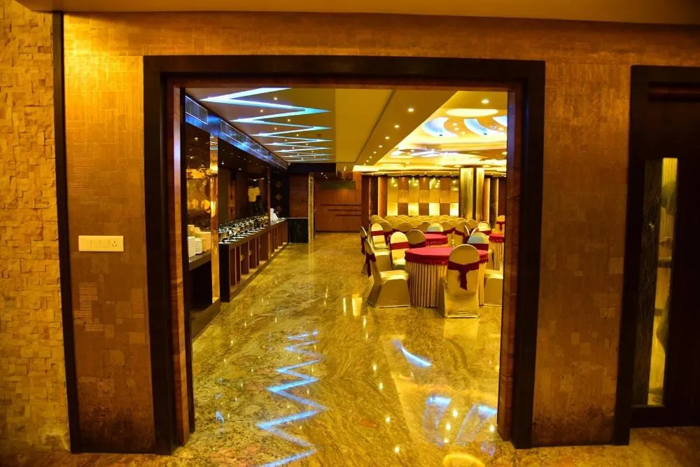 Property building in Hotel White Rock