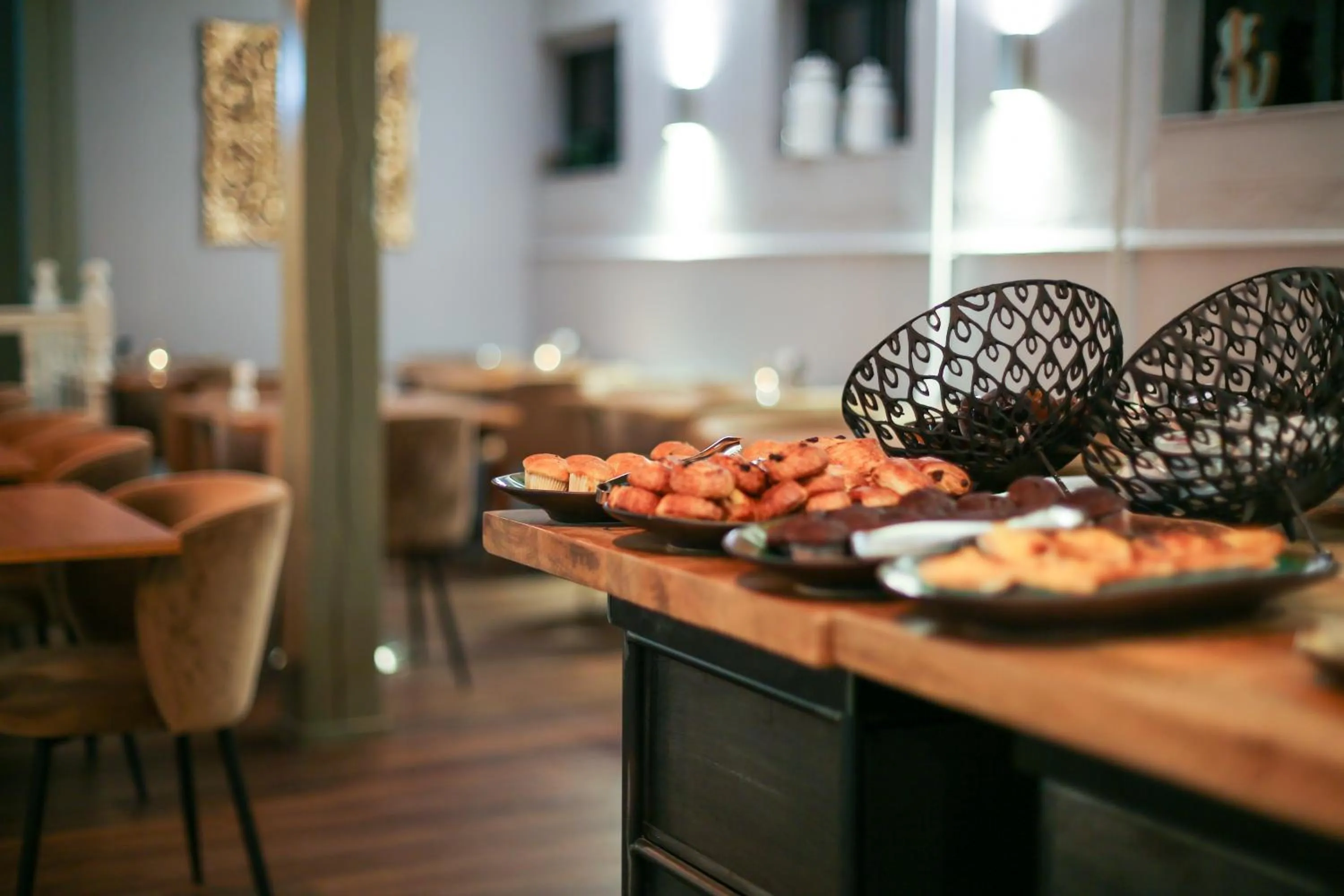 Buffet breakfast in Hotel Heemskerk