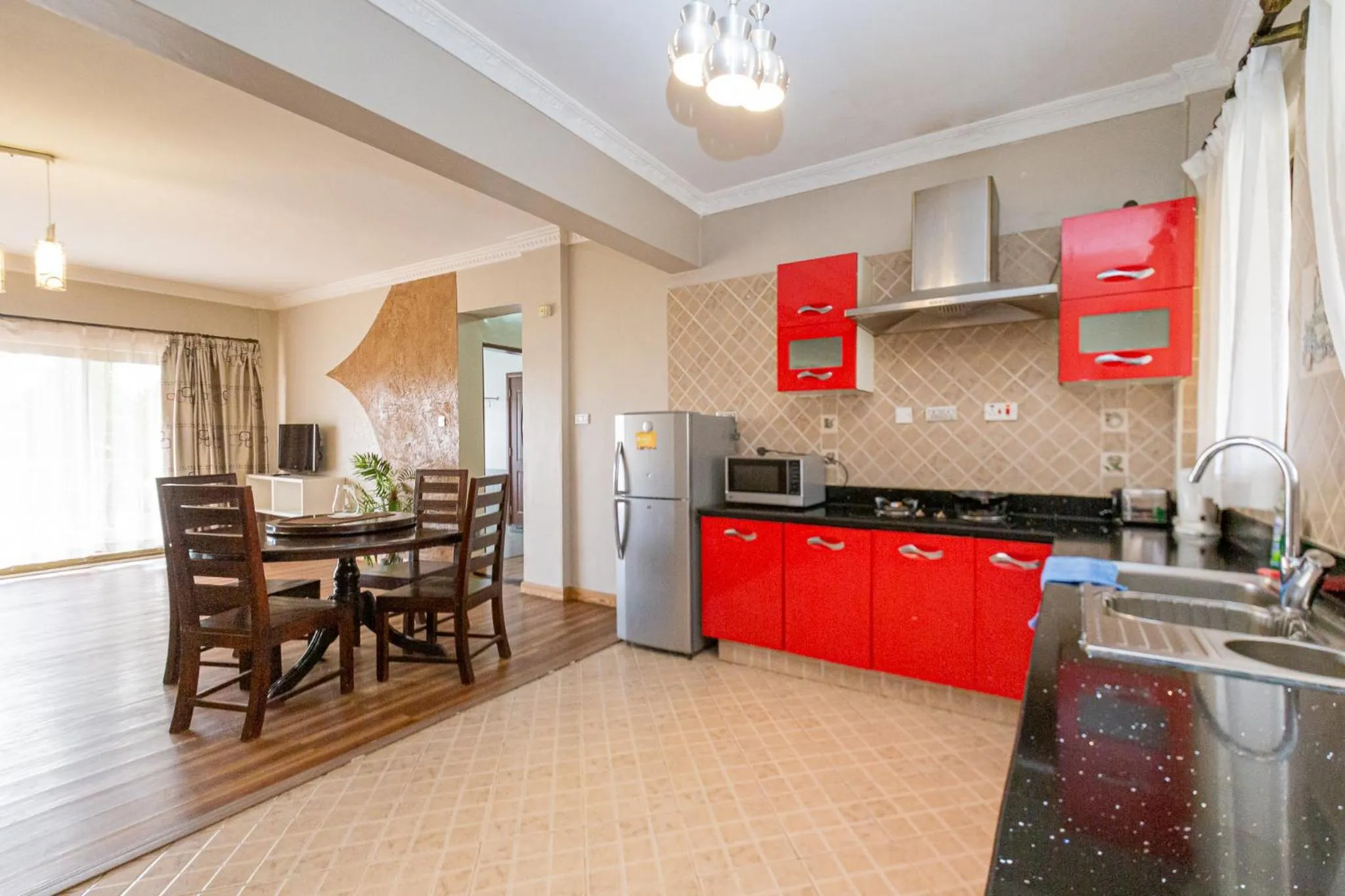 Kitchen or kitchenette in Eldon Apartments & Suites