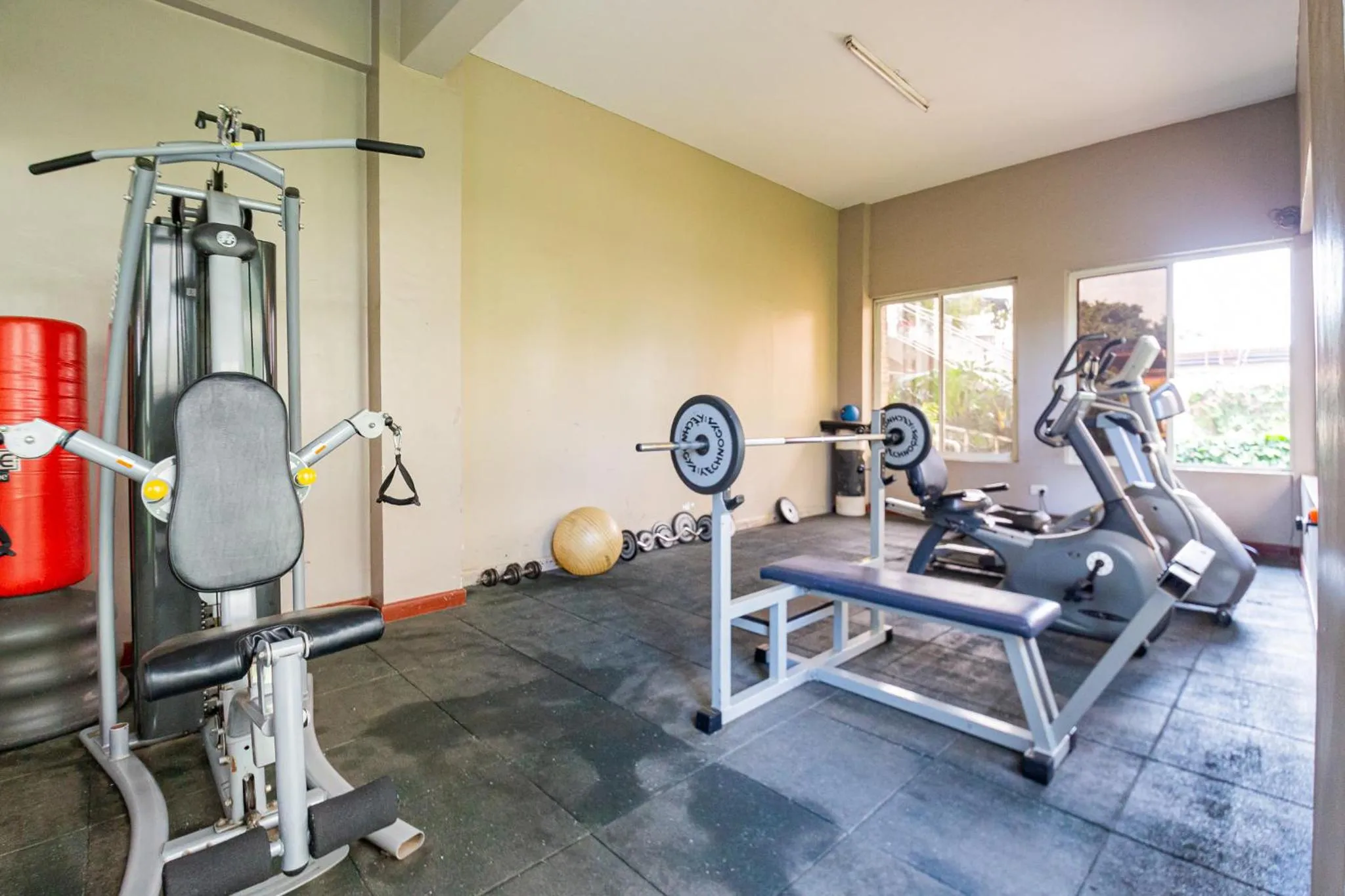 Fitness centre/facilities in Eldon Apartments & Suites