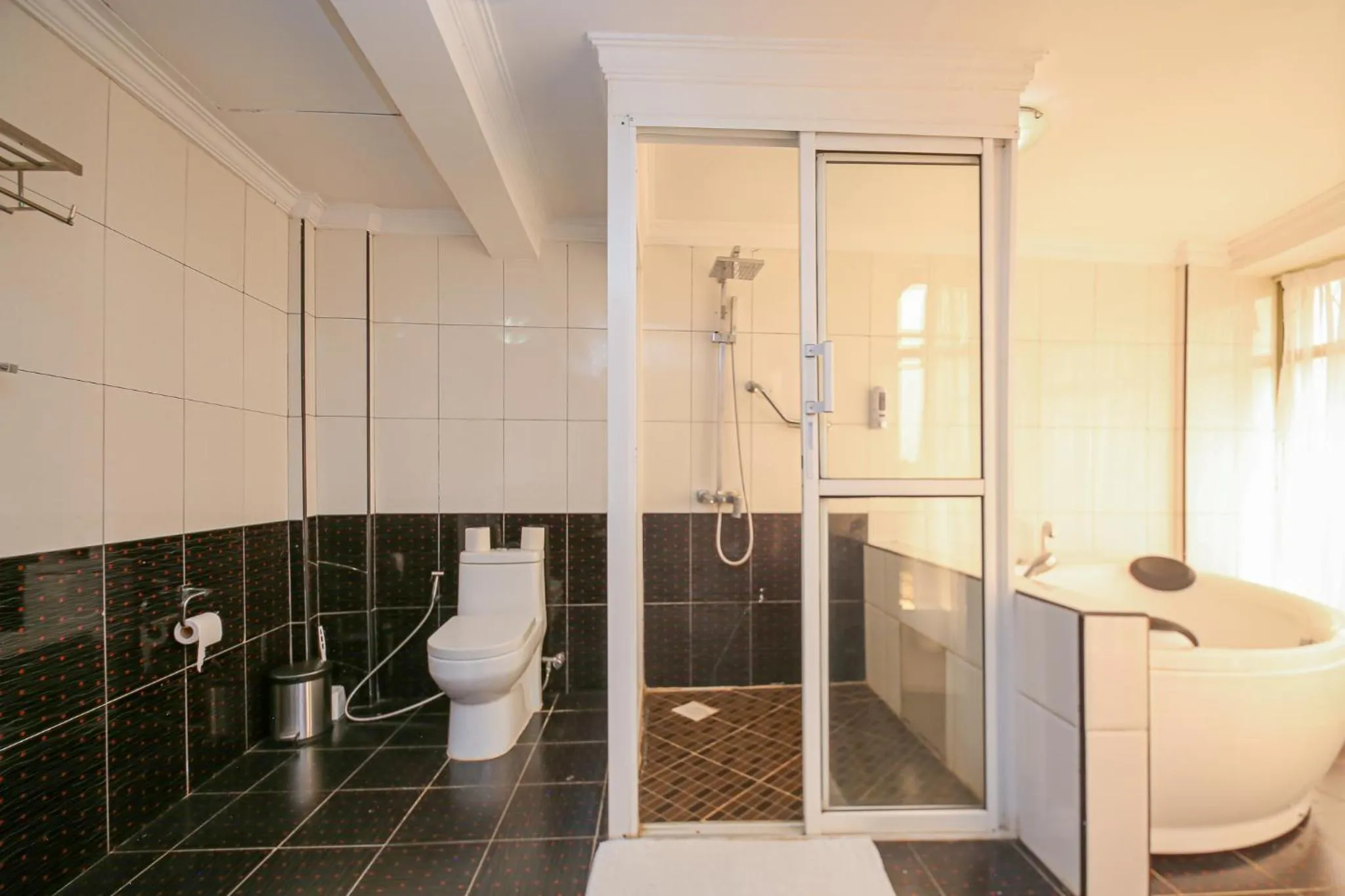 Shower in Eldon Apartments & Suites