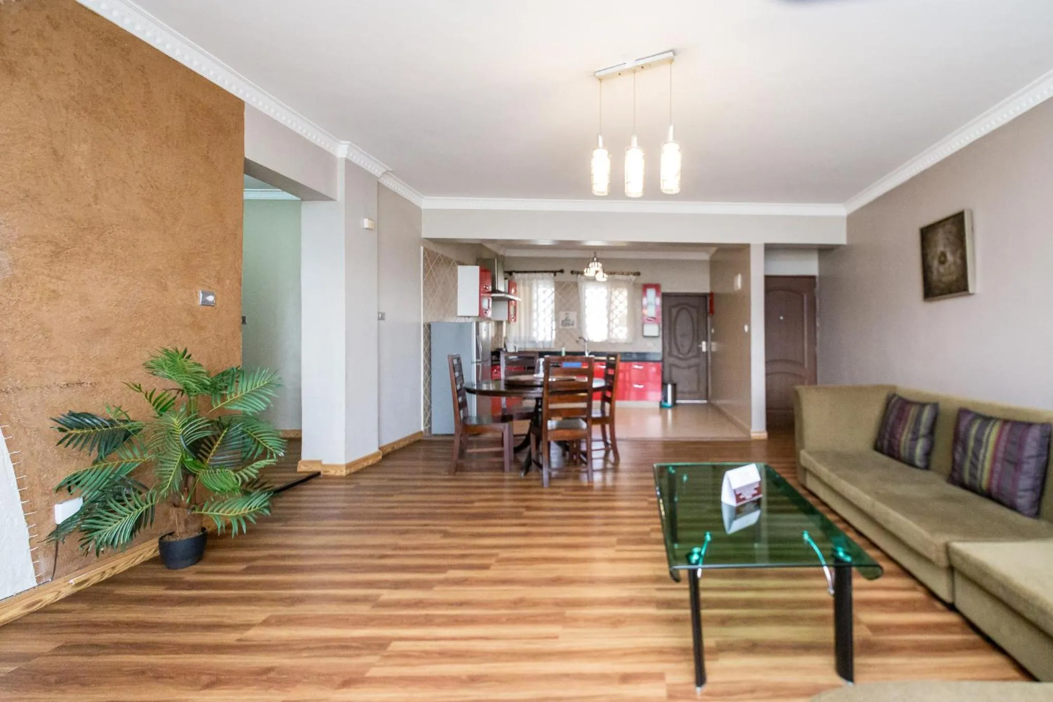 Kitchen or kitchenette in Eldon Apartments & Suites