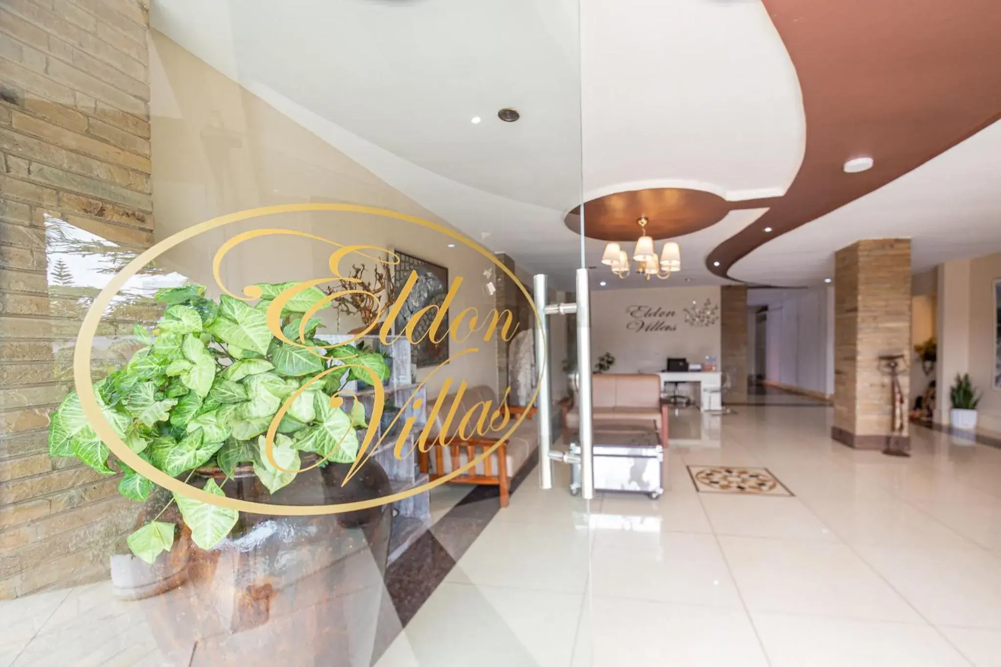 Facade/entrance in Eldon Apartments & Suites Facade/entrance in Eldon Apartments & Suites