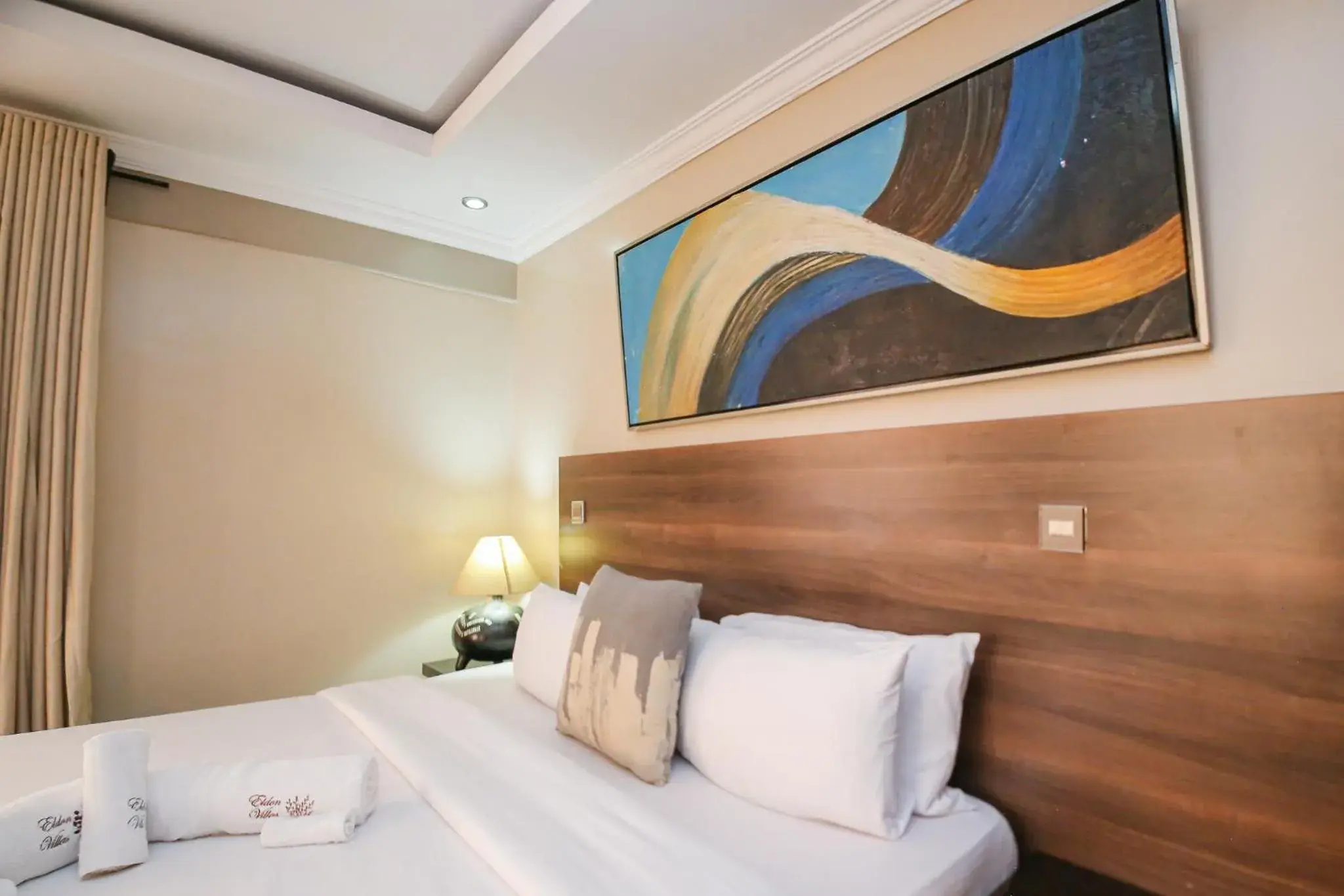 Bed in Eldon Apartments & Suites Bed in Eldon Apartments & Suites