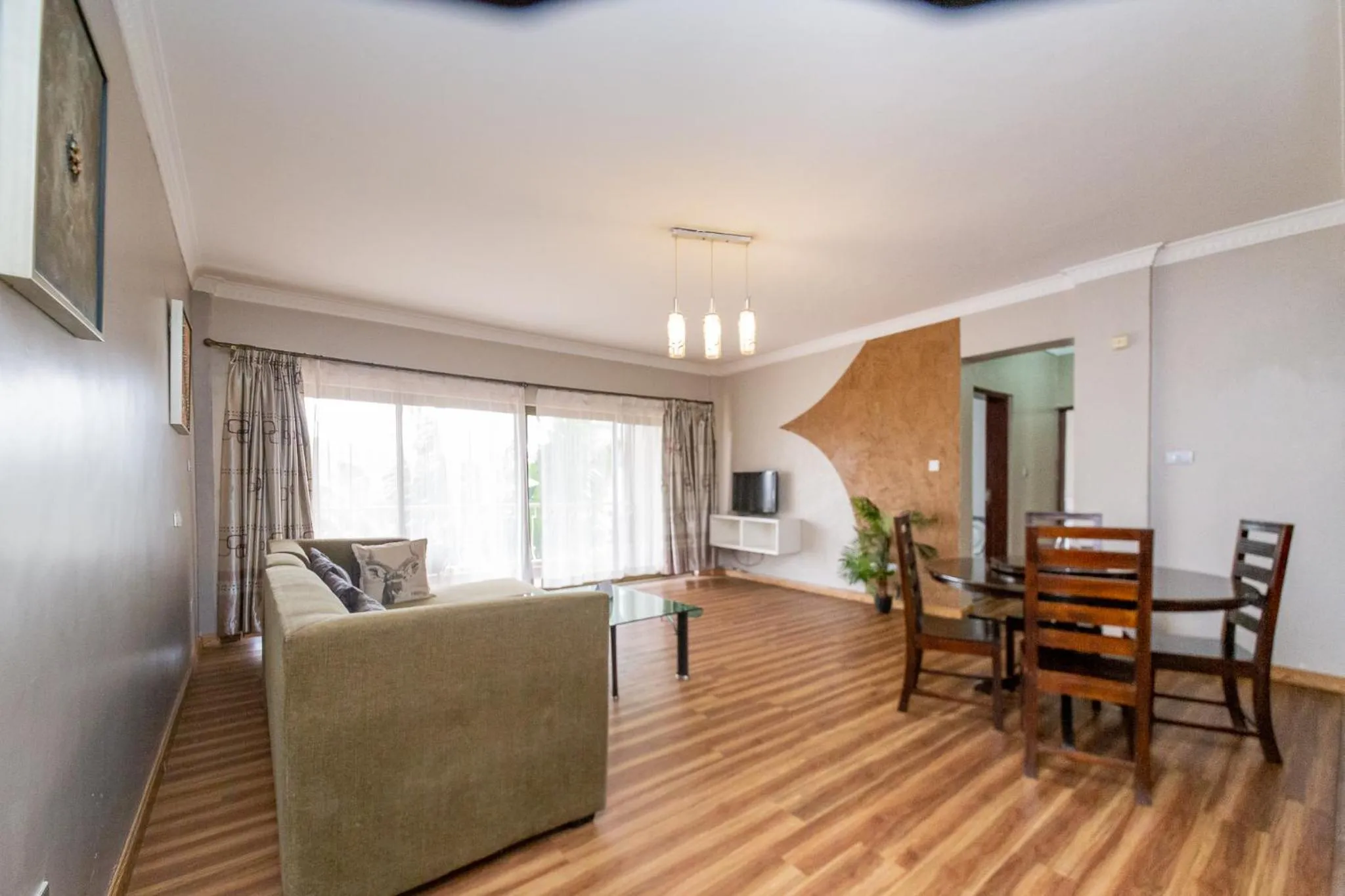 TV and multimedia in Eldon Apartments & Suites