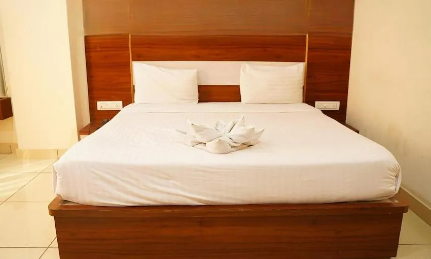 Bedroom, Bed in Hotel Aaradhya