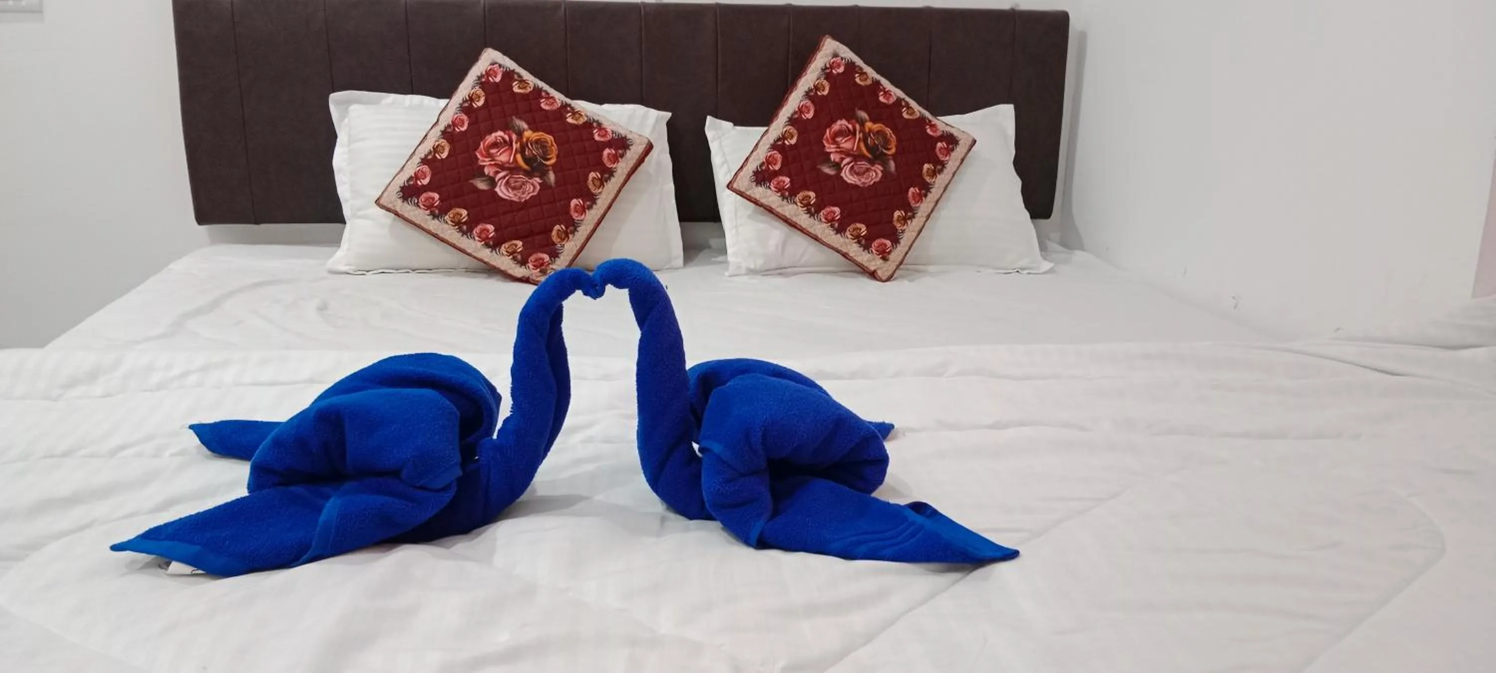 Decorative detail, Bed in Hotel Aaradhya