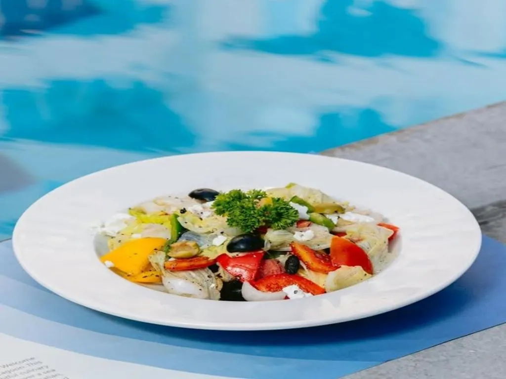 Food and drinks in Hotel Aaradhya