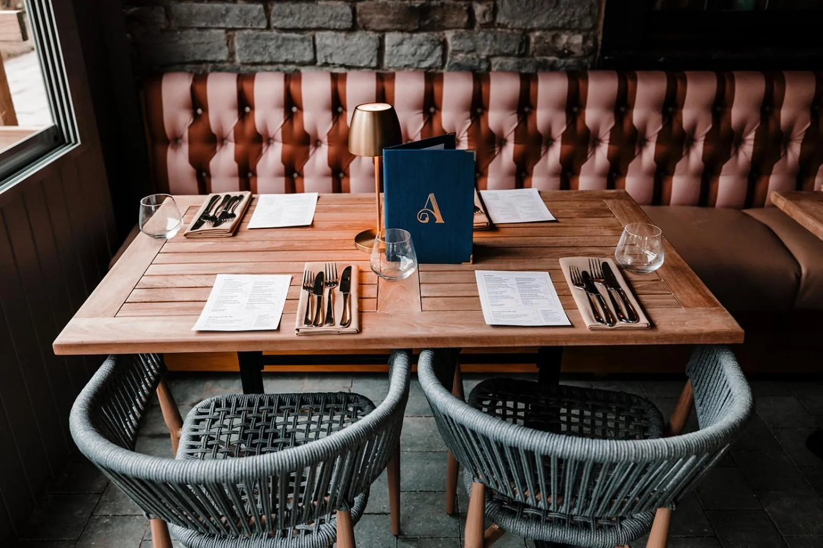 Restaurant/places to eat in The Ashford Arms