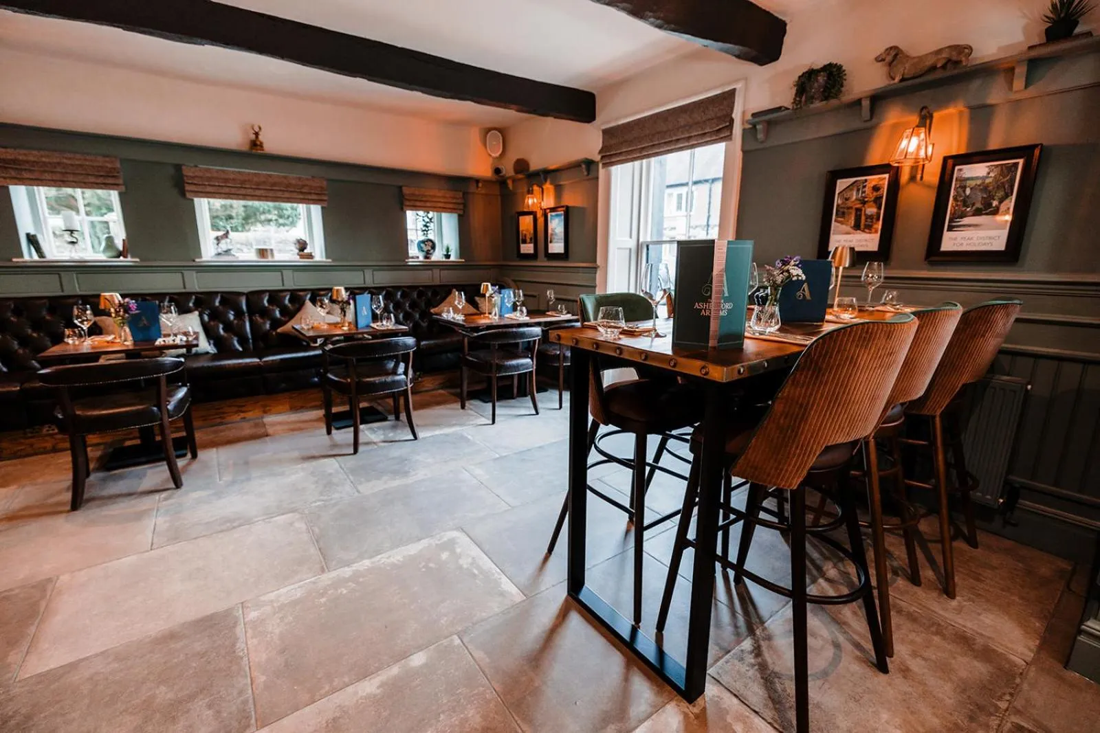Lounge or bar in The Ashford Arms