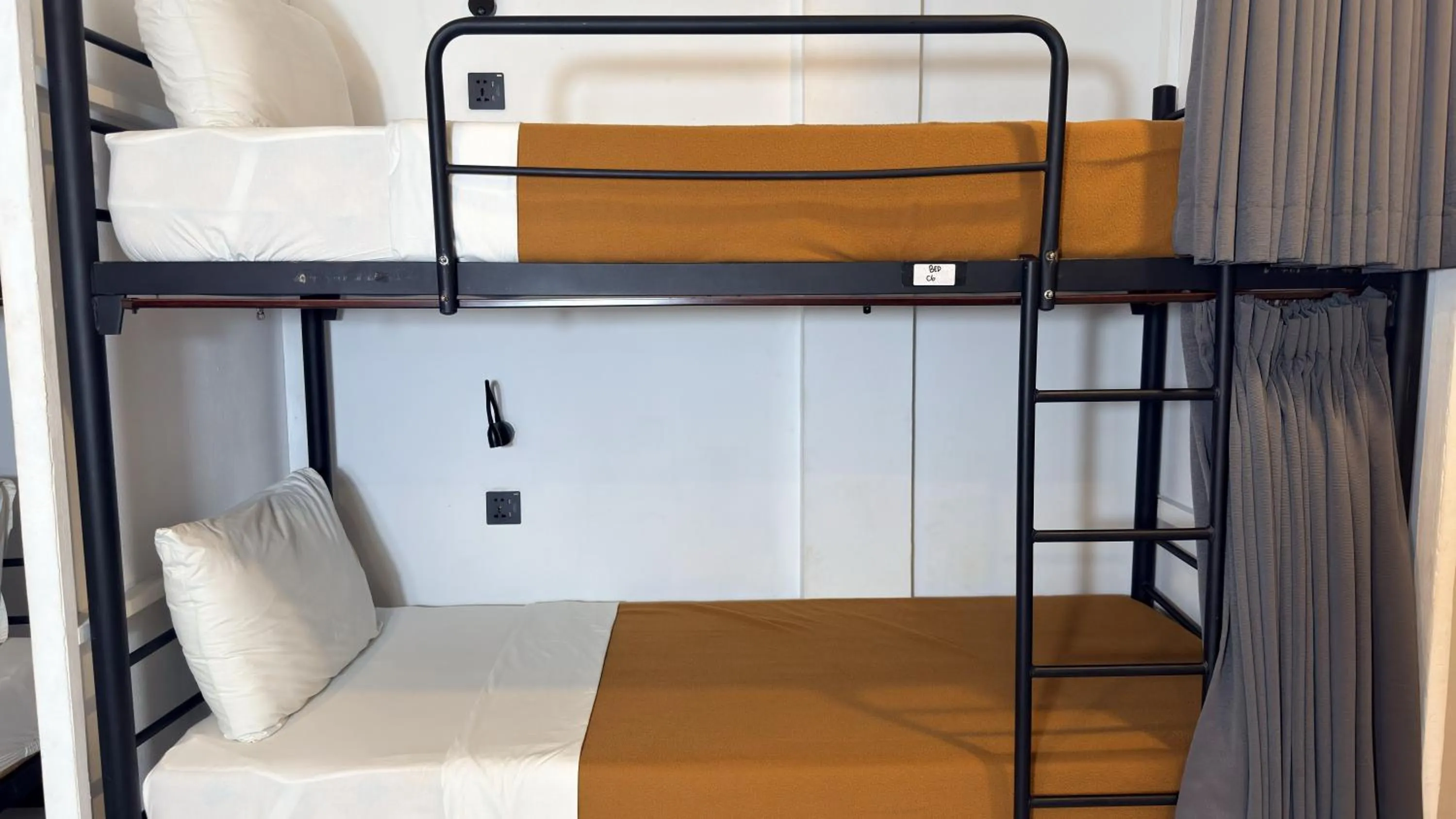 Bed in Summer of Surf Hostel Ungasan Uluwatu