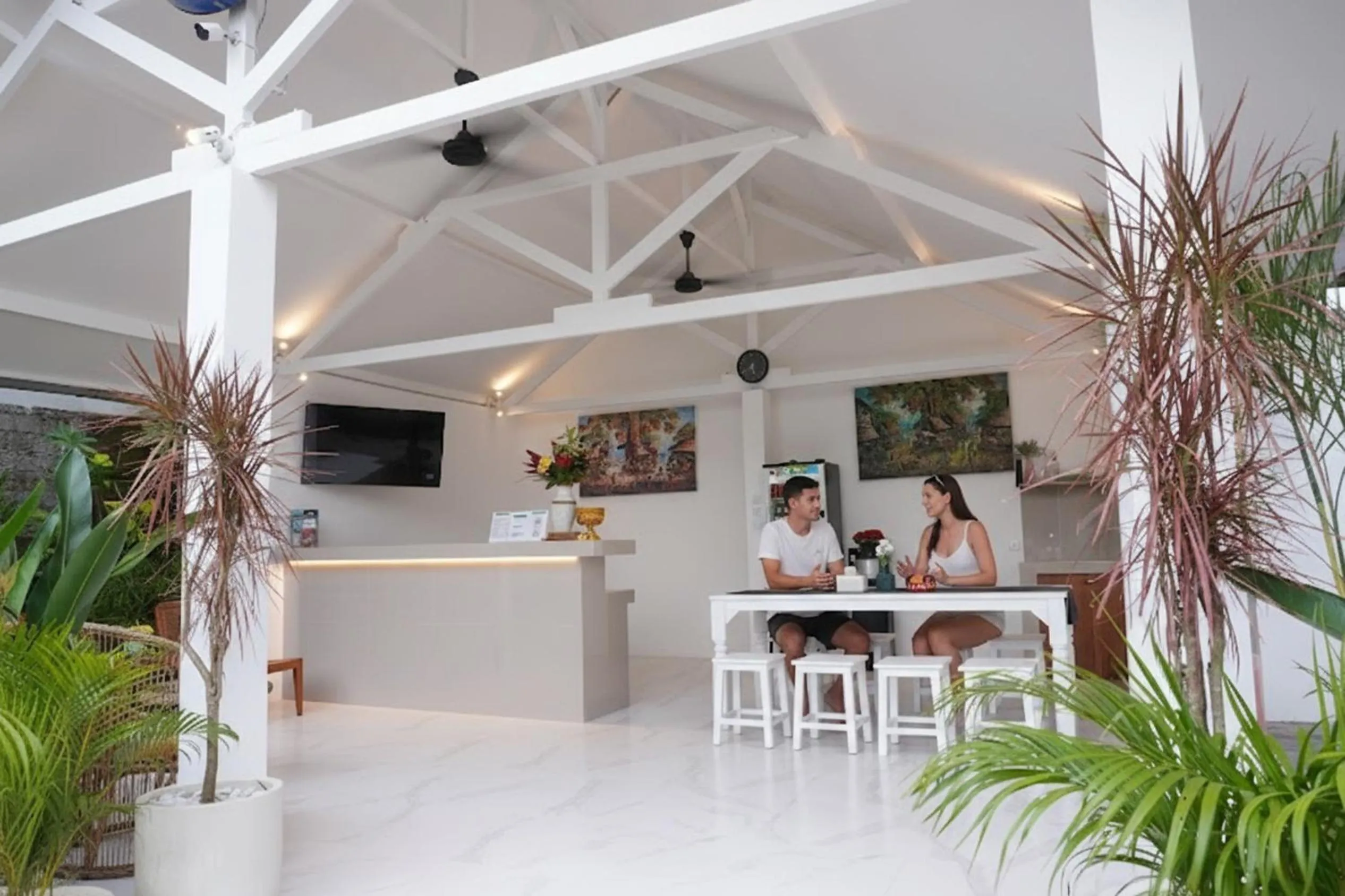 Lobby or reception in Summer of Surf Hostel Ungasan Uluwatu