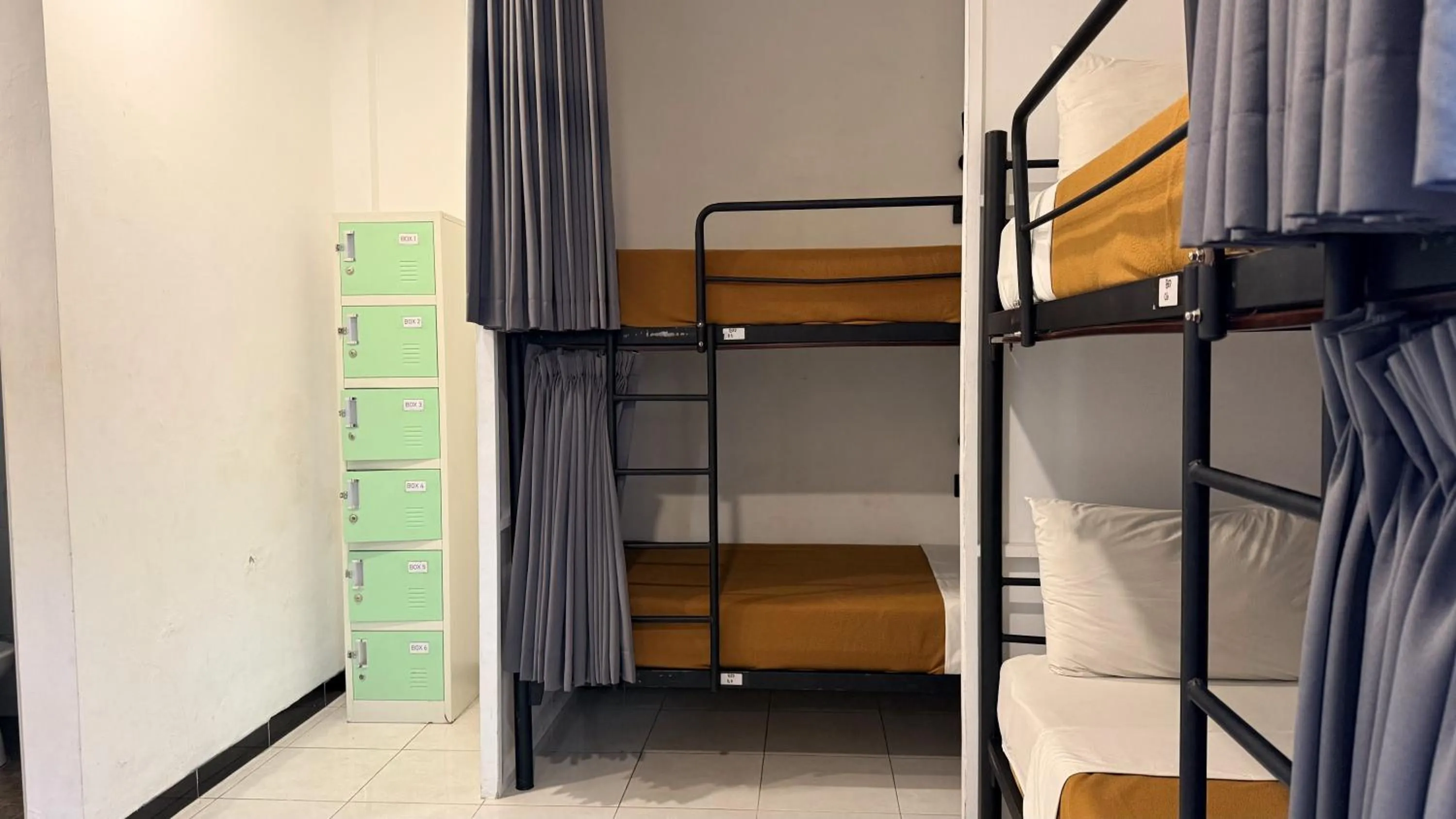 Bed in Summer of Surf Hostel Ungasan Uluwatu