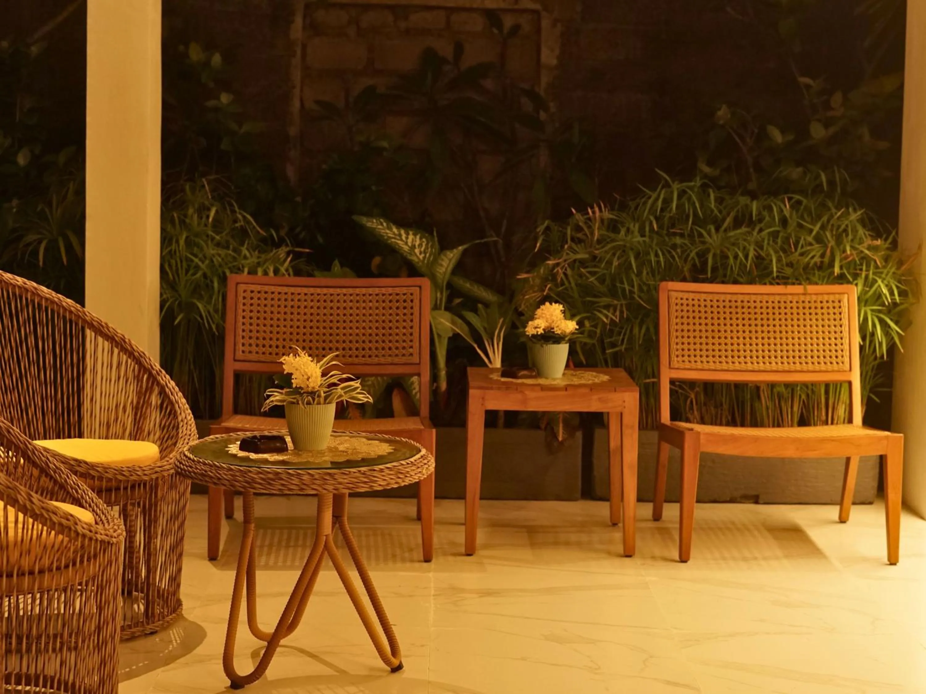 Lobby or reception in Summer of Surf Hostel Ungasan Uluwatu