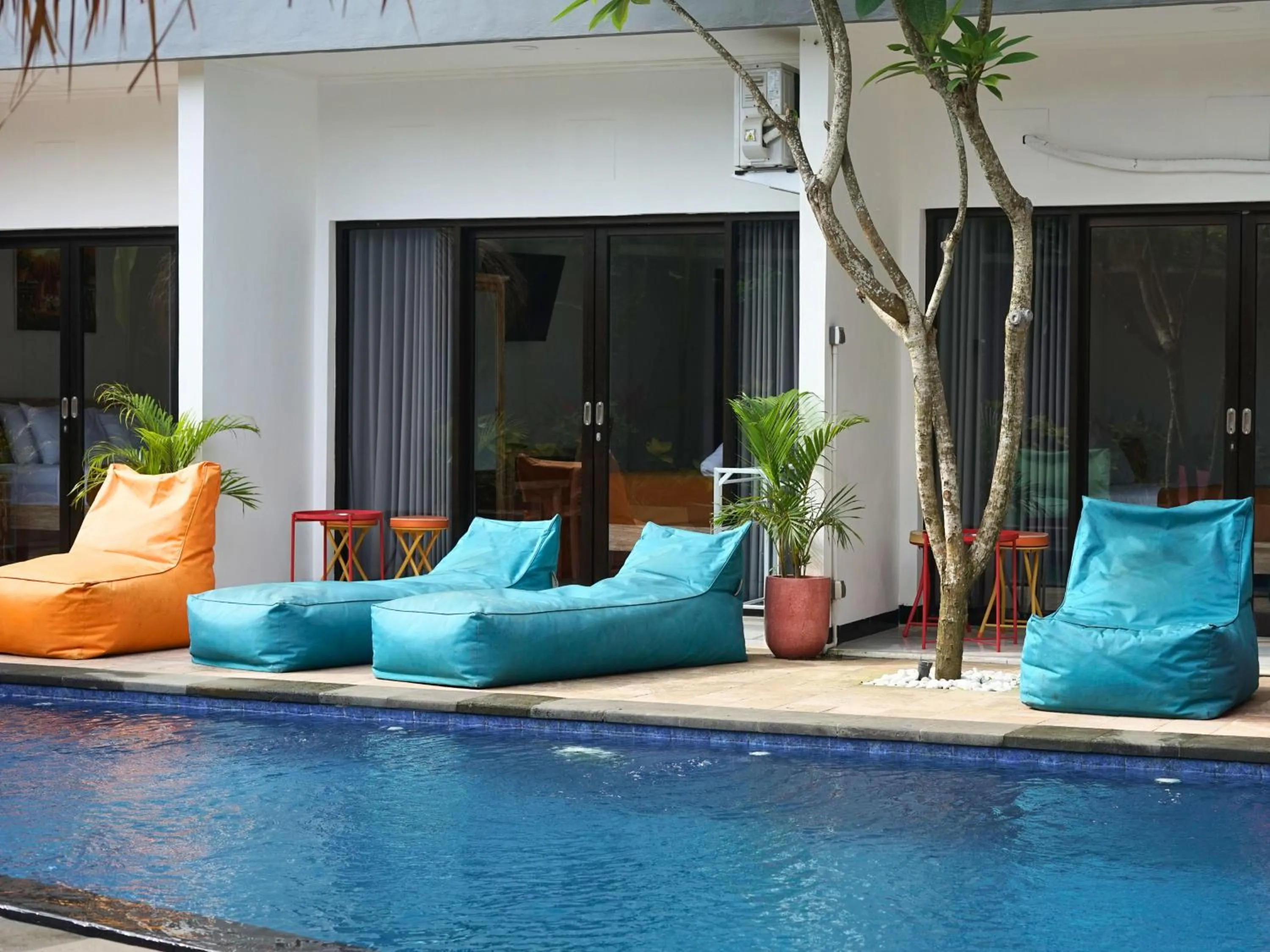 Swimming pool in Summer of Surf Hostel Ungasan Uluwatu