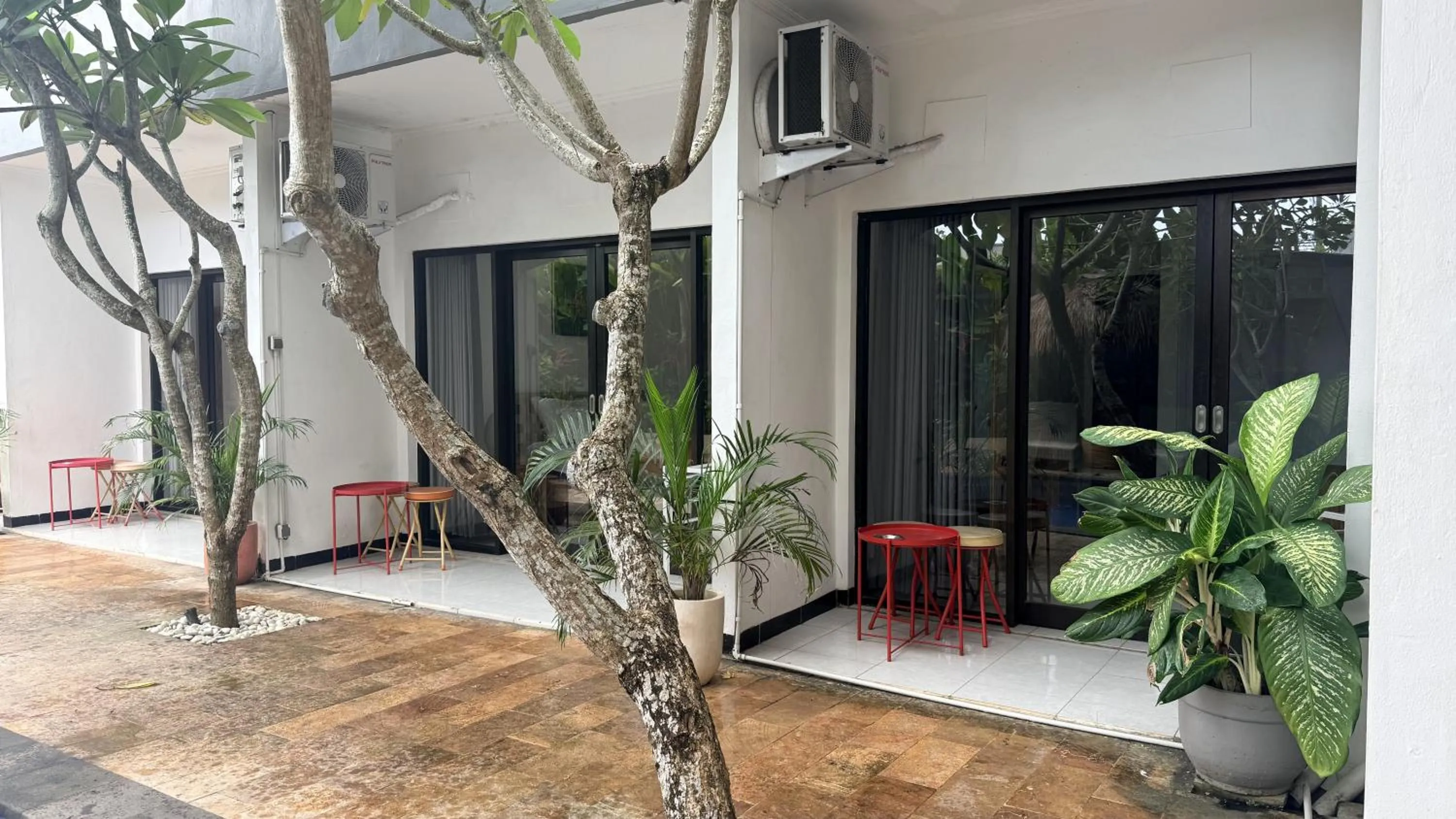 Summer of Surf Hostel Ungasan Uluwatu