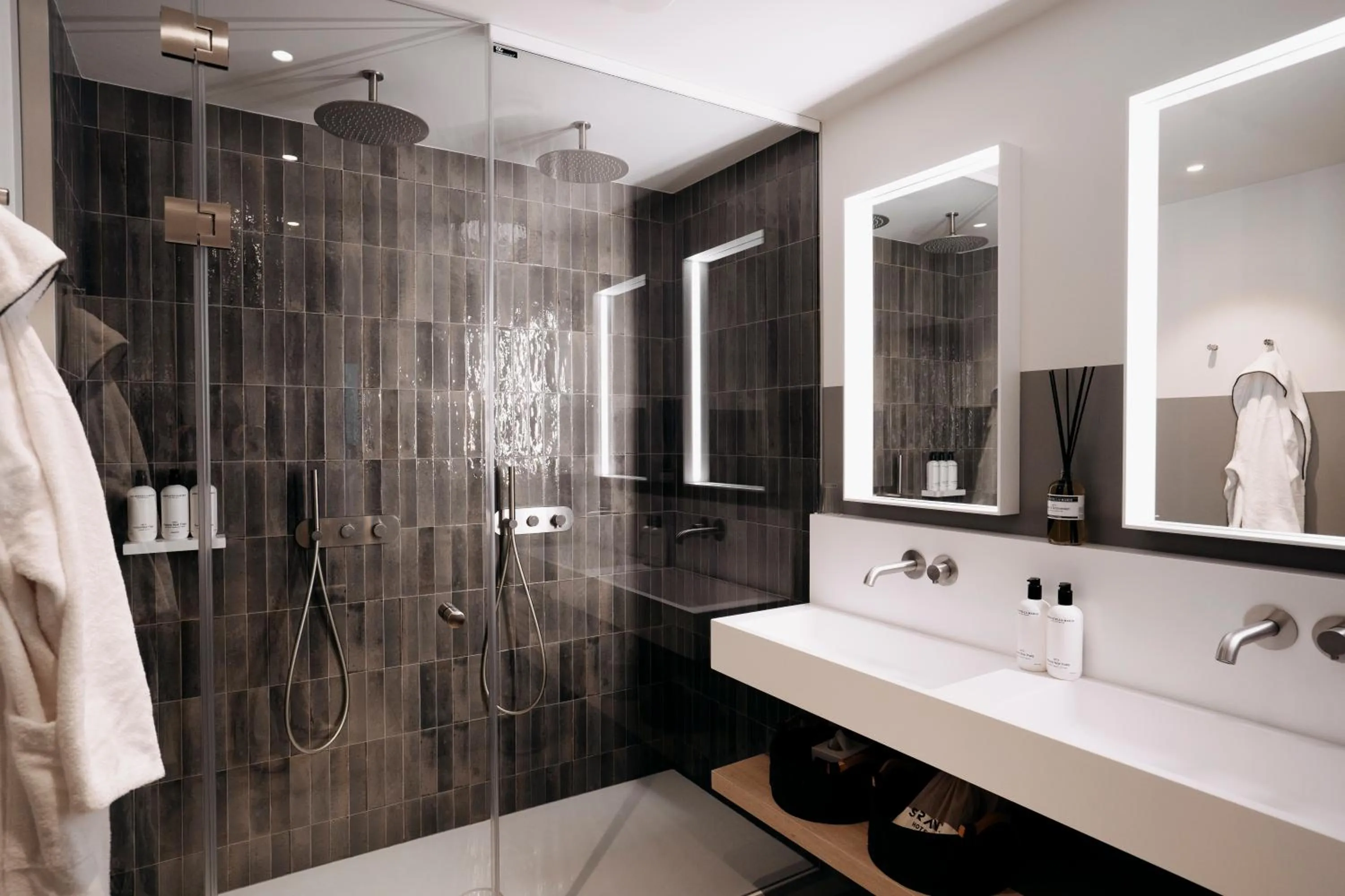 Shower in Strandhotel