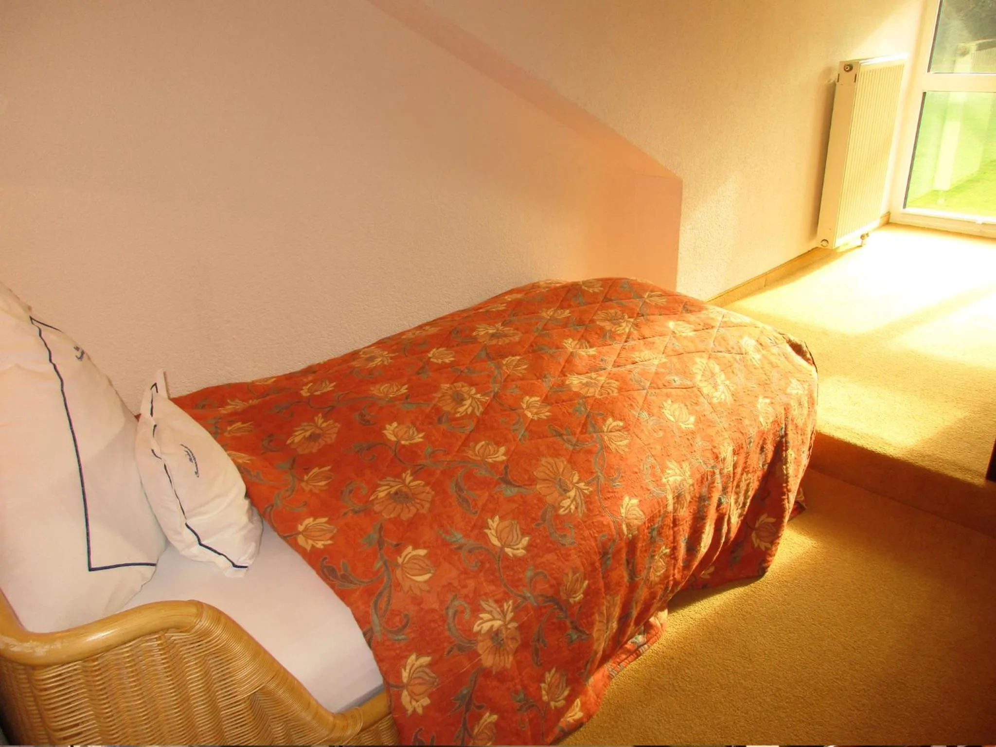 Bed in Hotel Seeschlösschen