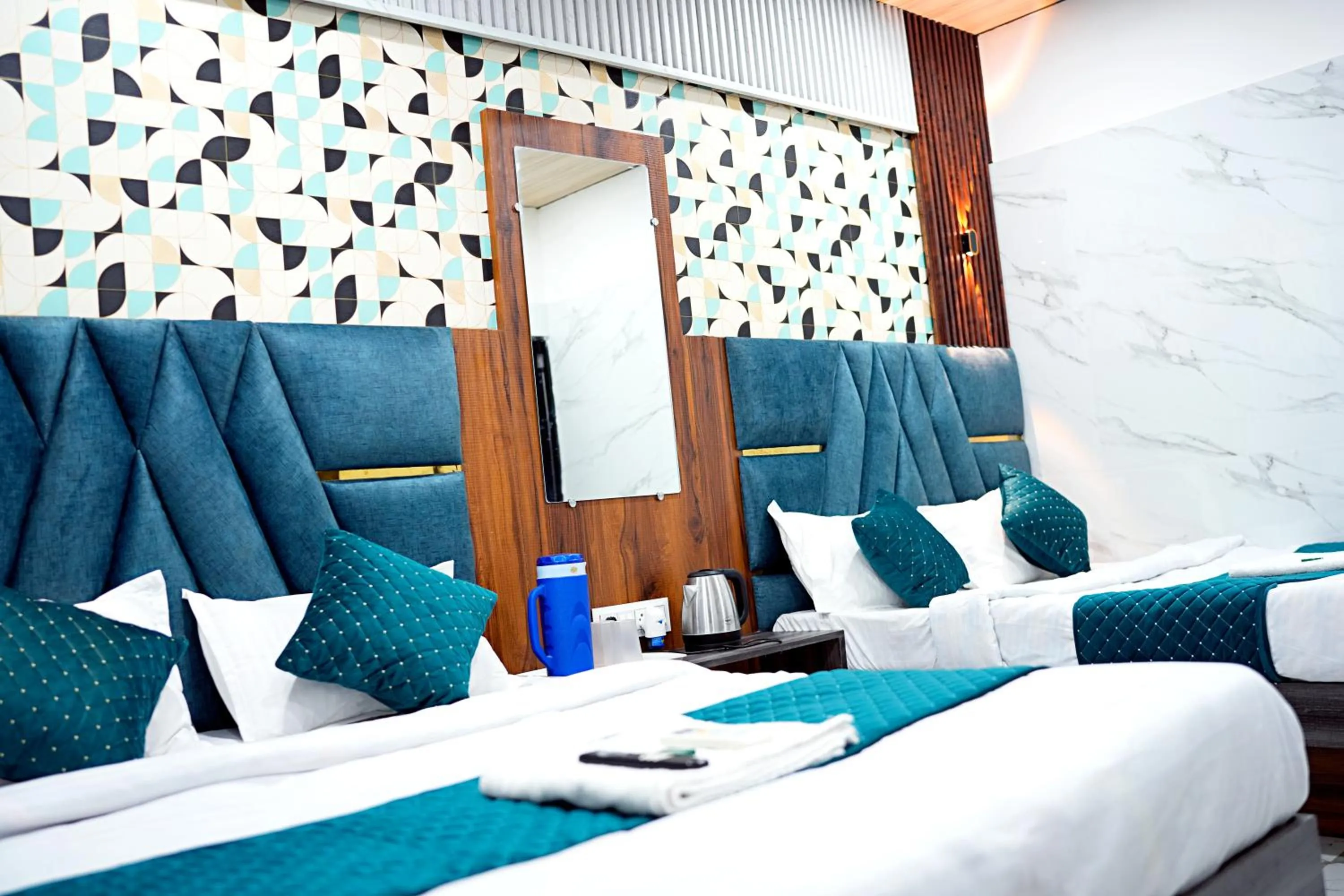 Photo of the whole room in Hotel Mahalok Palace