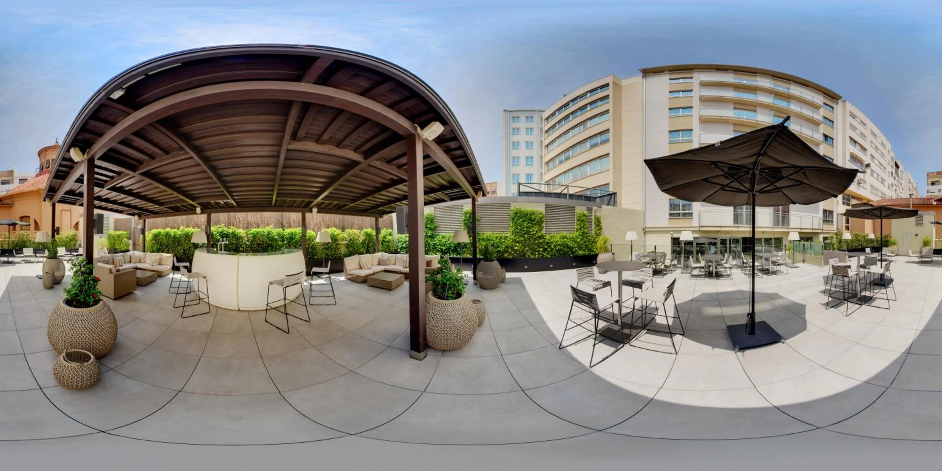 Restaurant/places to eat in SH Colón Valencia