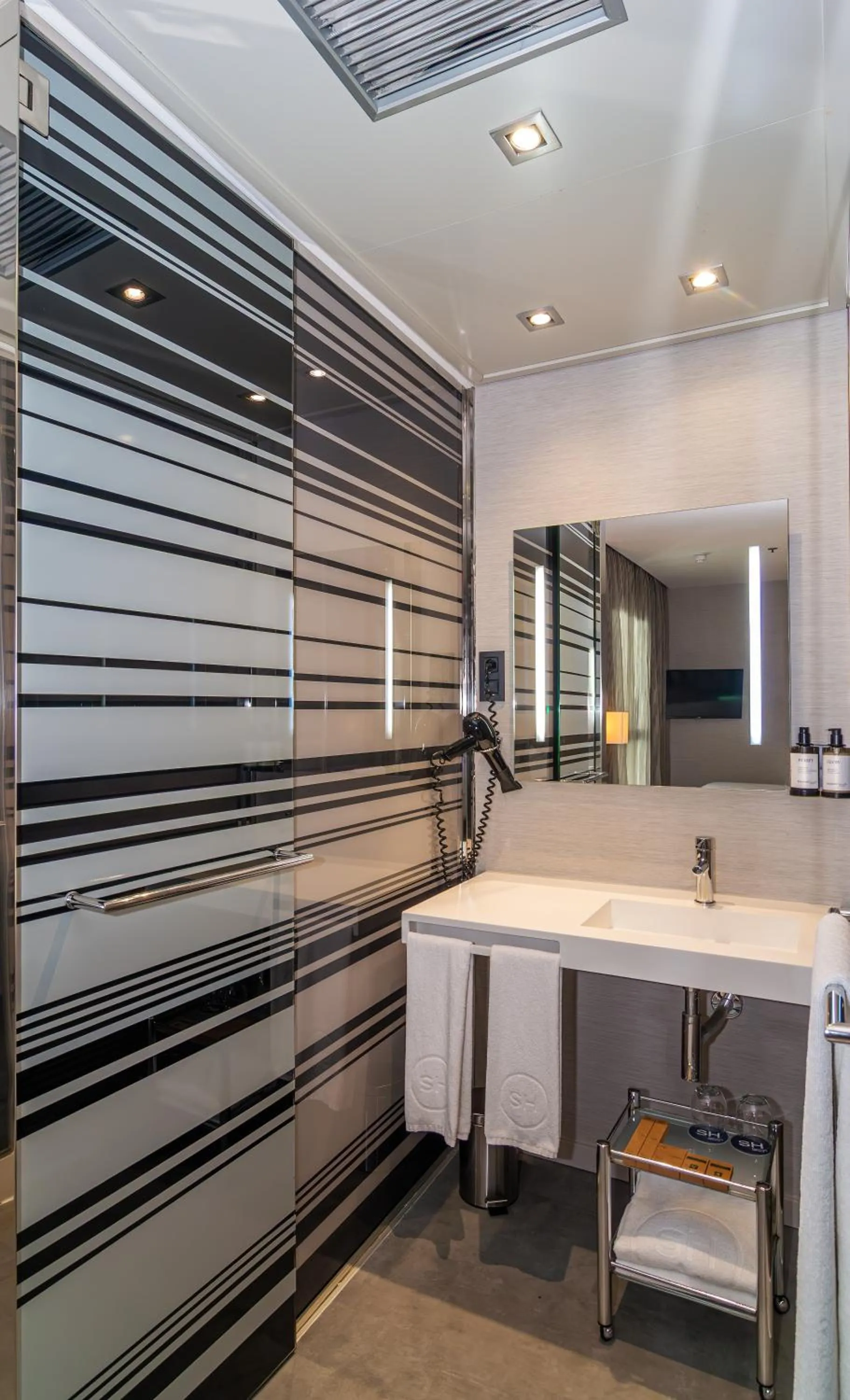 Bathroom in SH Colón Valencia